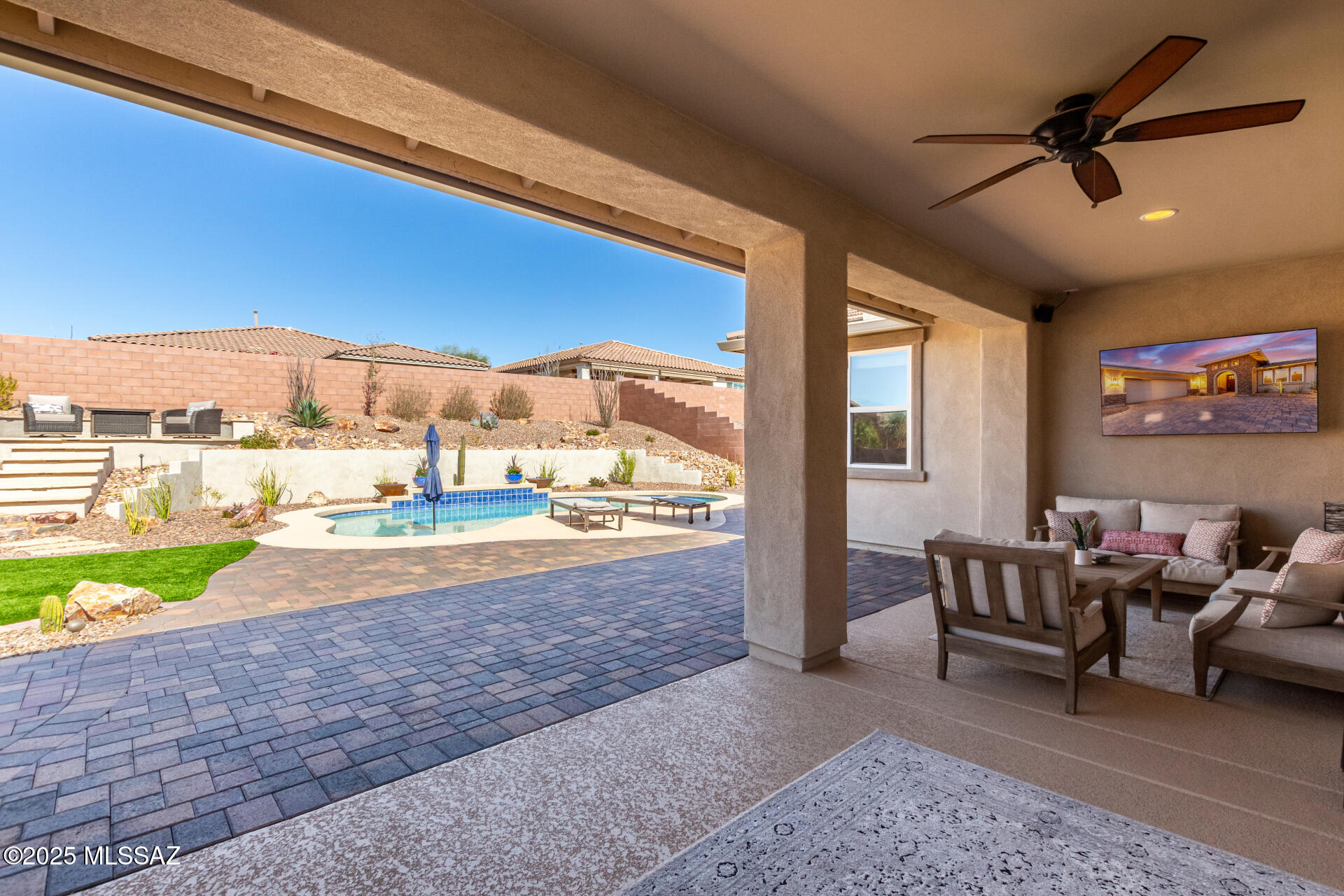 Golden Barrel Place At Dove Mountain SQ20141710079 - Residential
