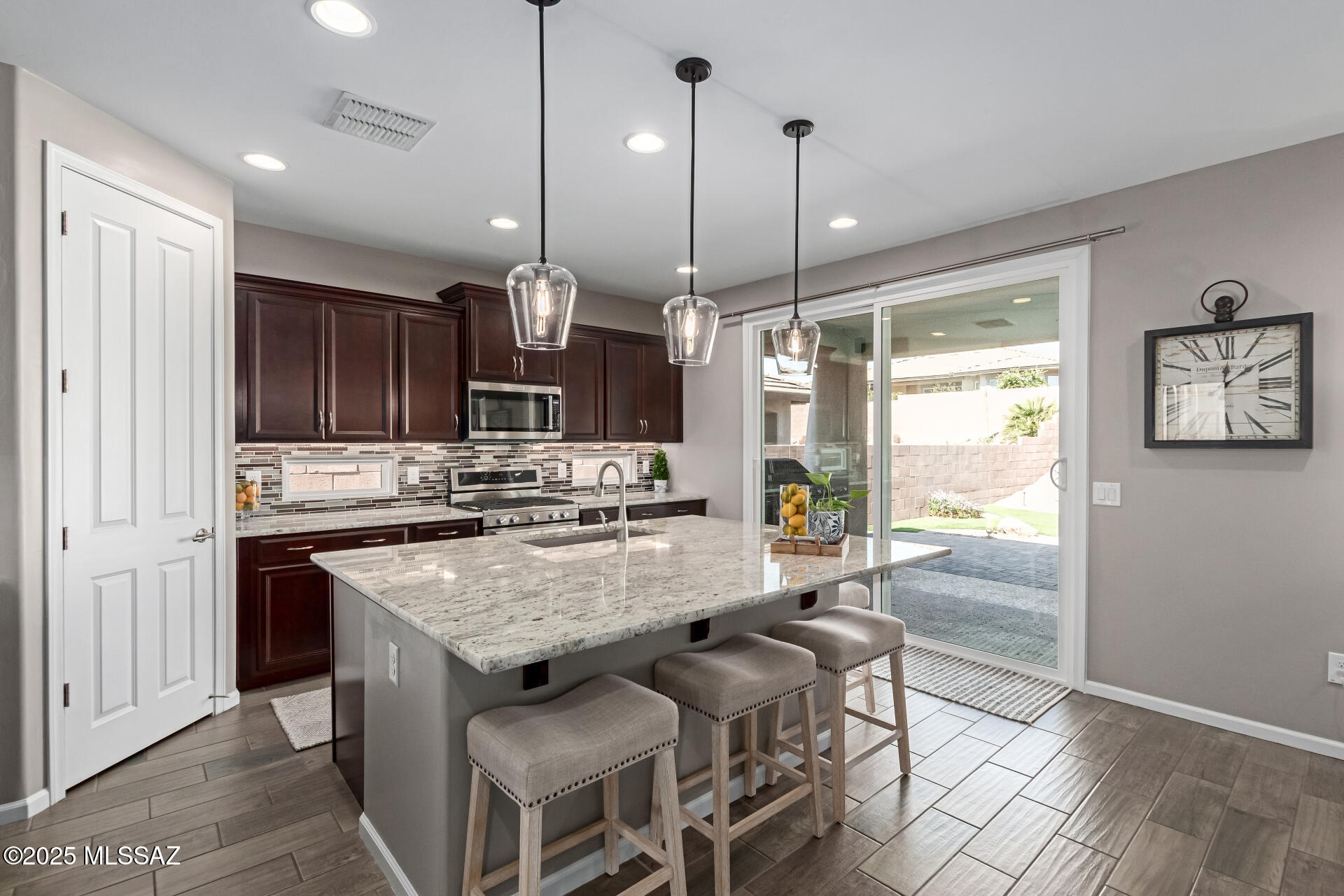 Golden Barrel Place At Dove Mountain SQ20141710079 - Residential