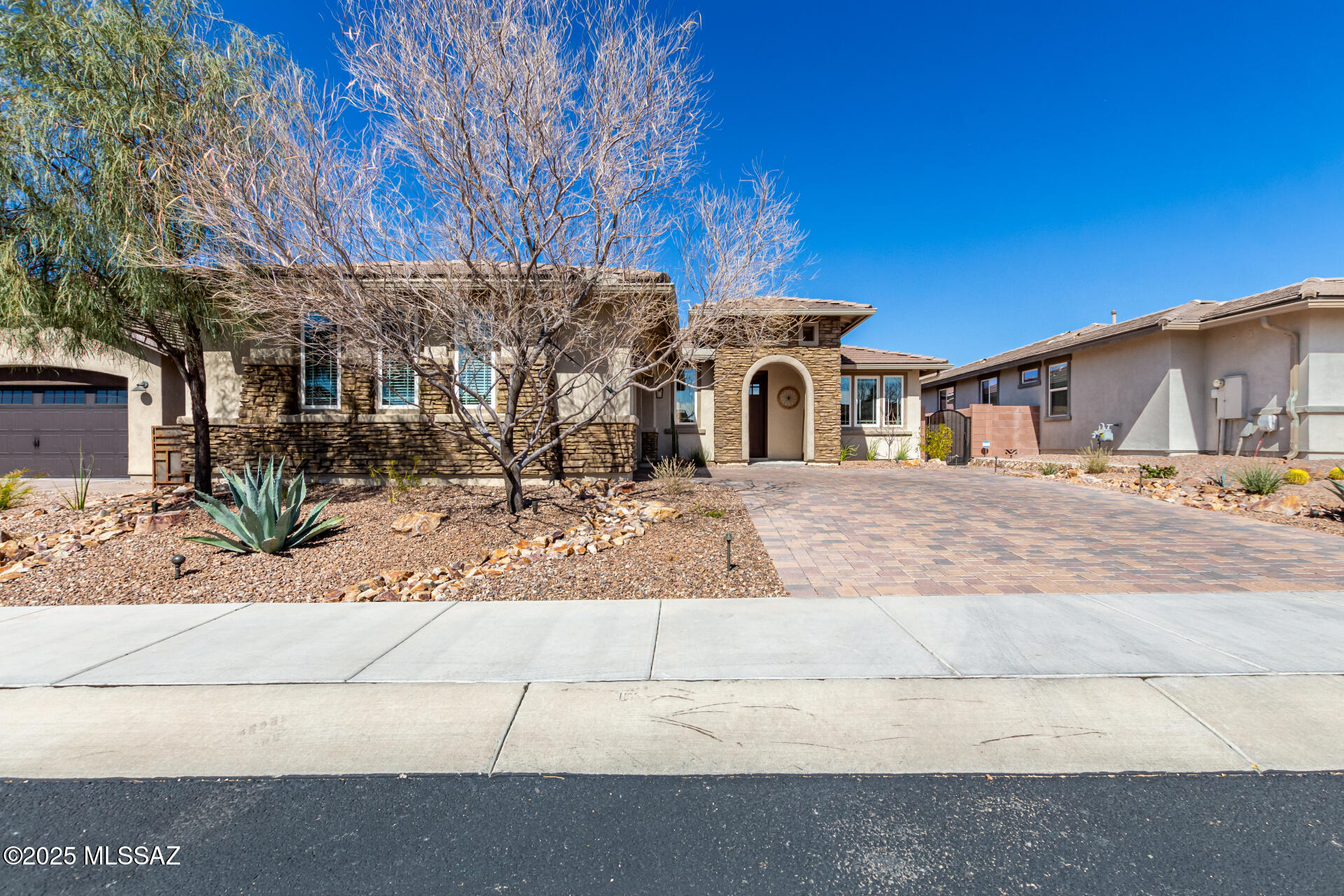 Golden Barrel Place At Dove Mountain SQ20141710079 - Residential