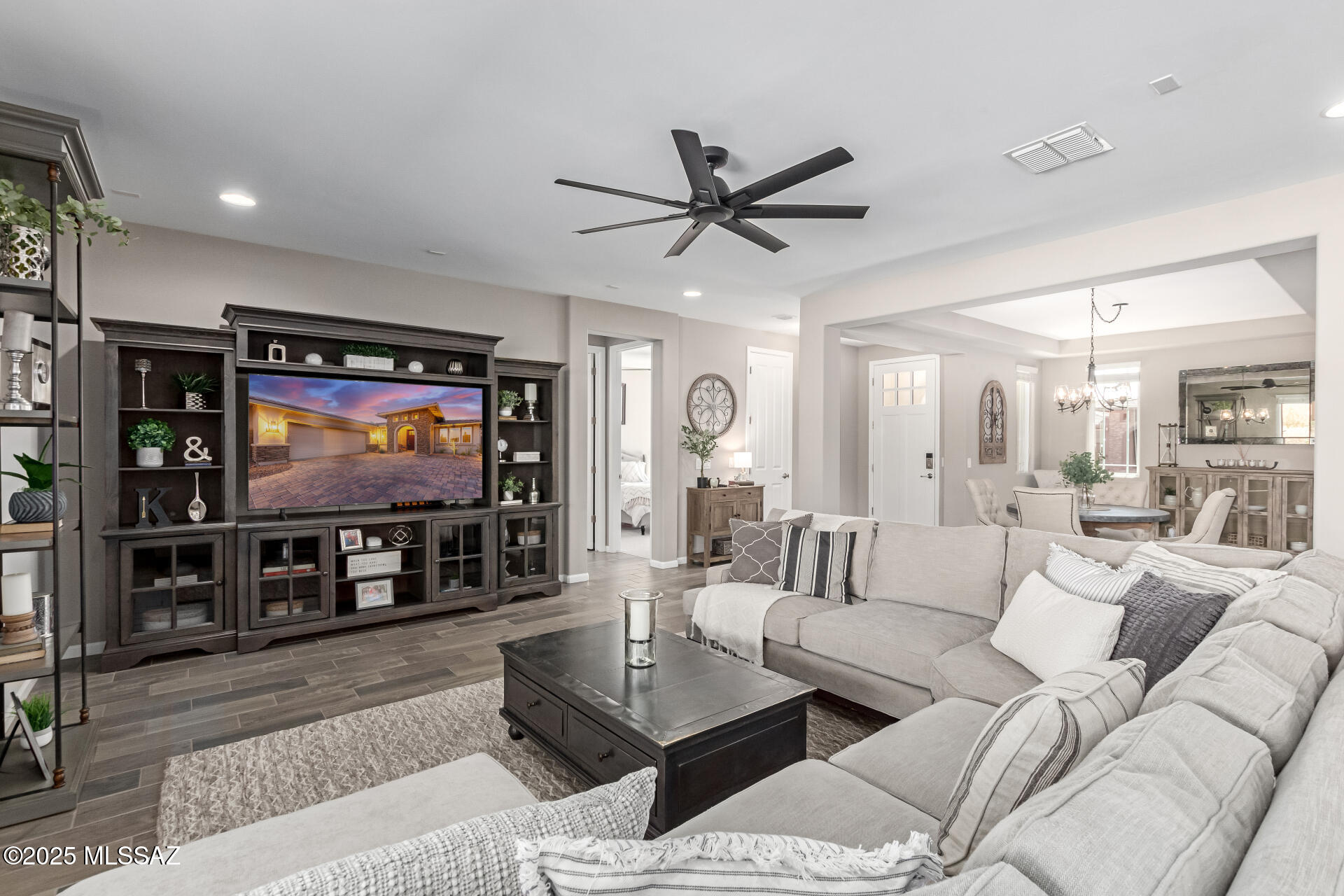 Golden Barrel Place At Dove Mountain SQ20141710079 - Residential