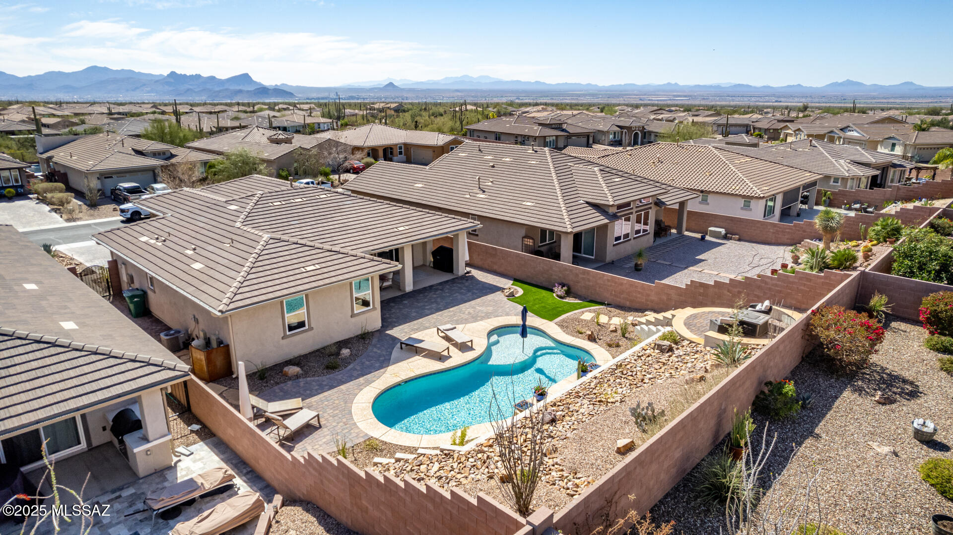 Golden Barrel Place At Dove Mountain SQ20141710079 - Residential