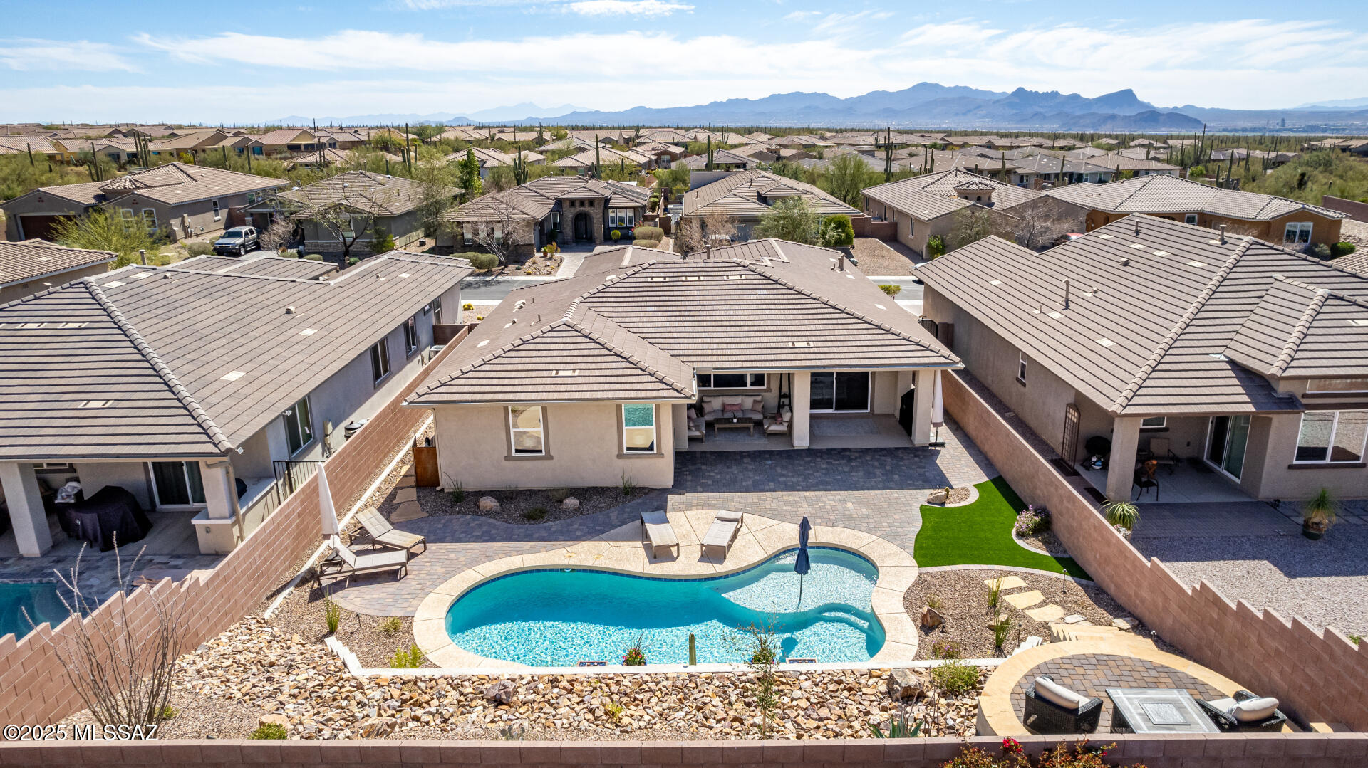 Golden Barrel Place At Dove Mountain SQ20141710079 - Residential