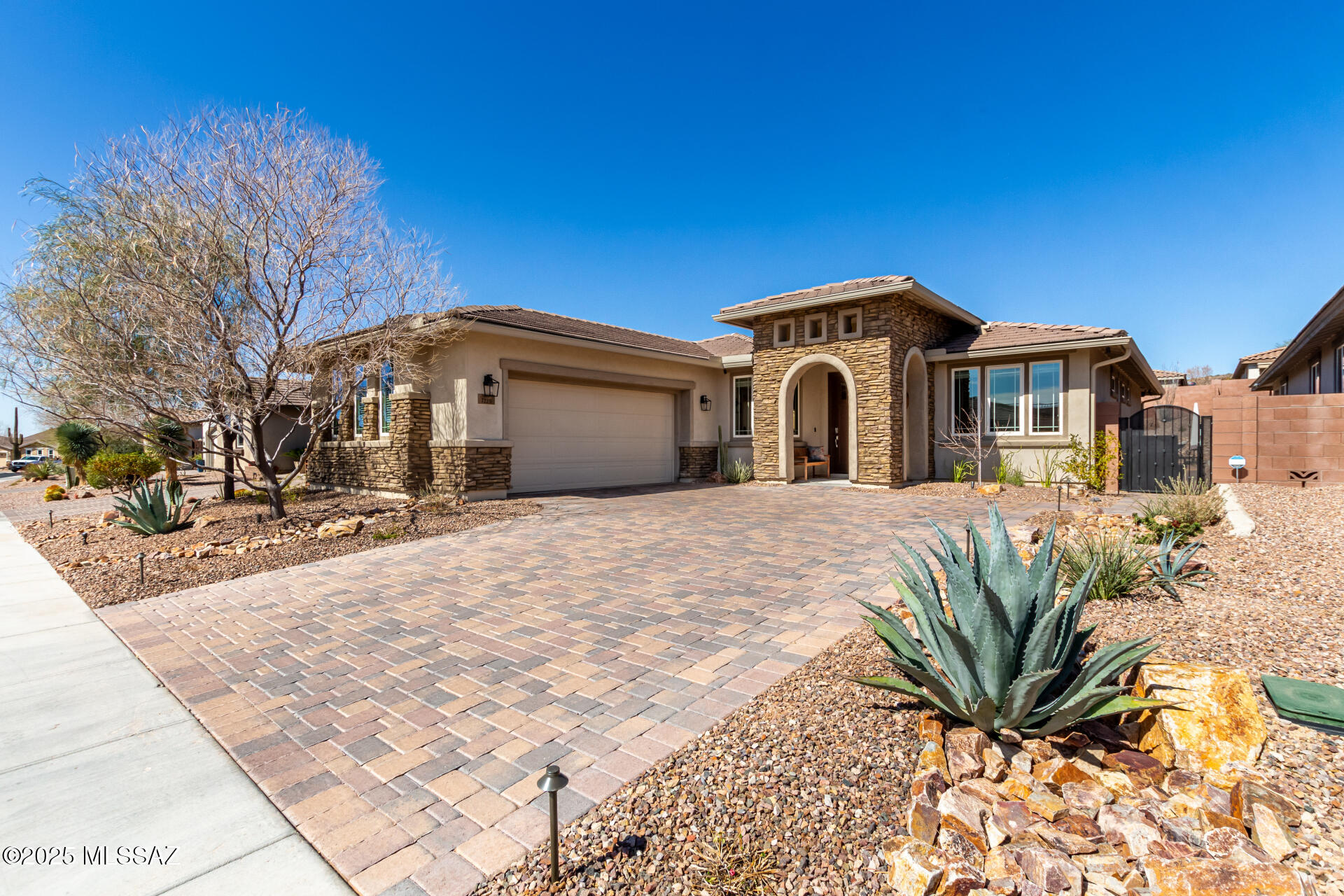 Golden Barrel Place At Dove Mountain SQ20141710079 - Residential