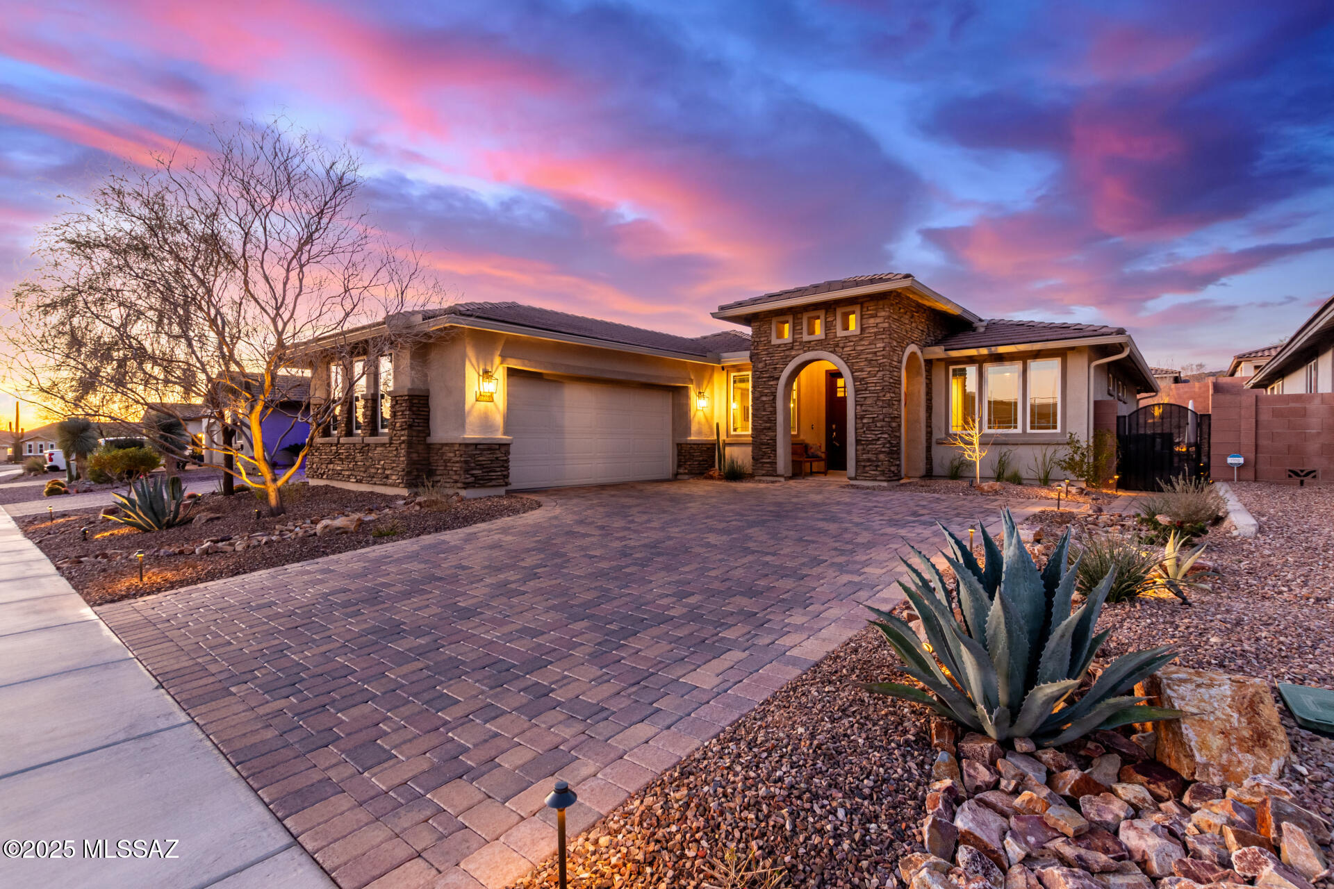 Golden Barrel Place At Dove Mountain SQ20141710079 - Residential