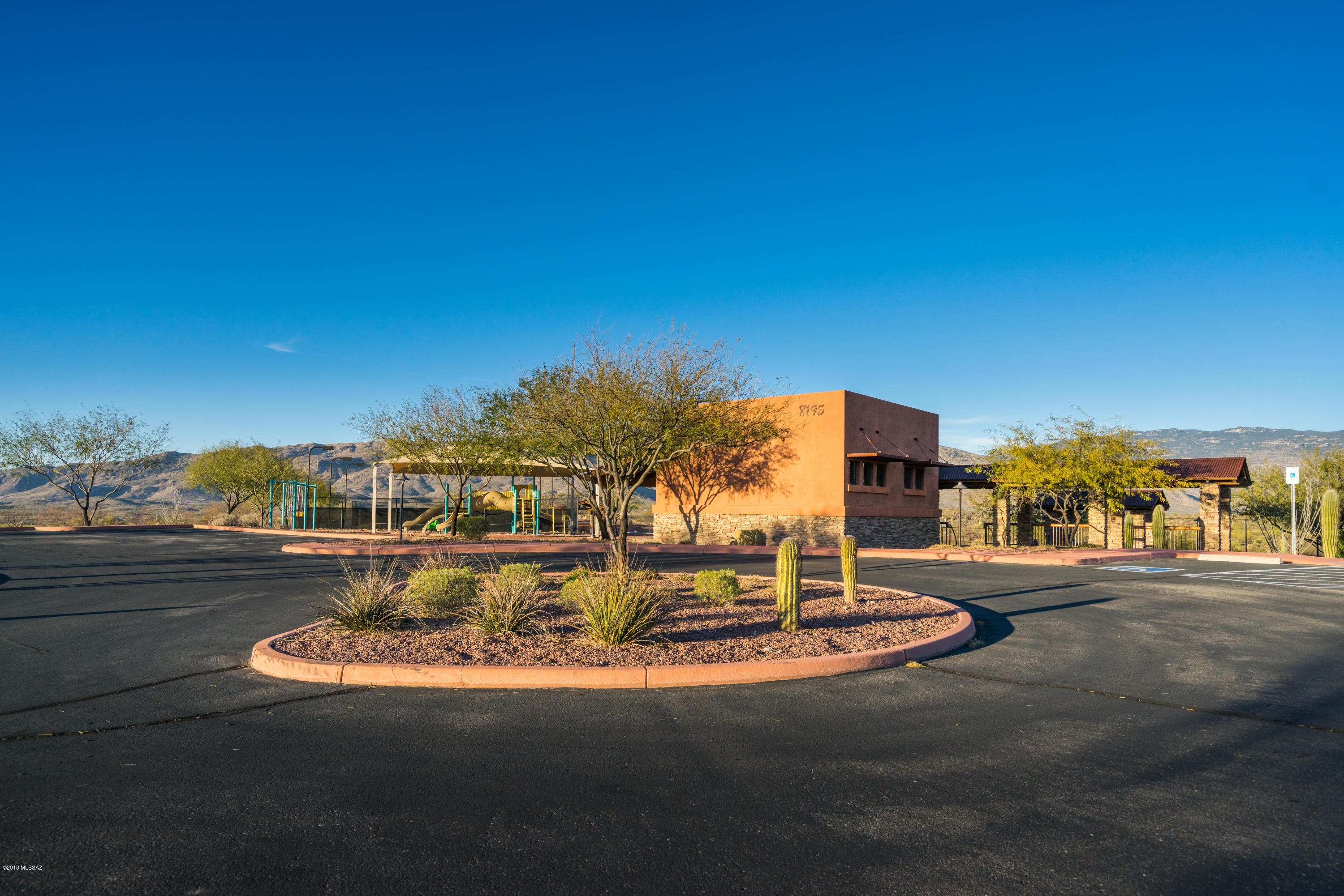 Coyote Creek (1-395) - Residential