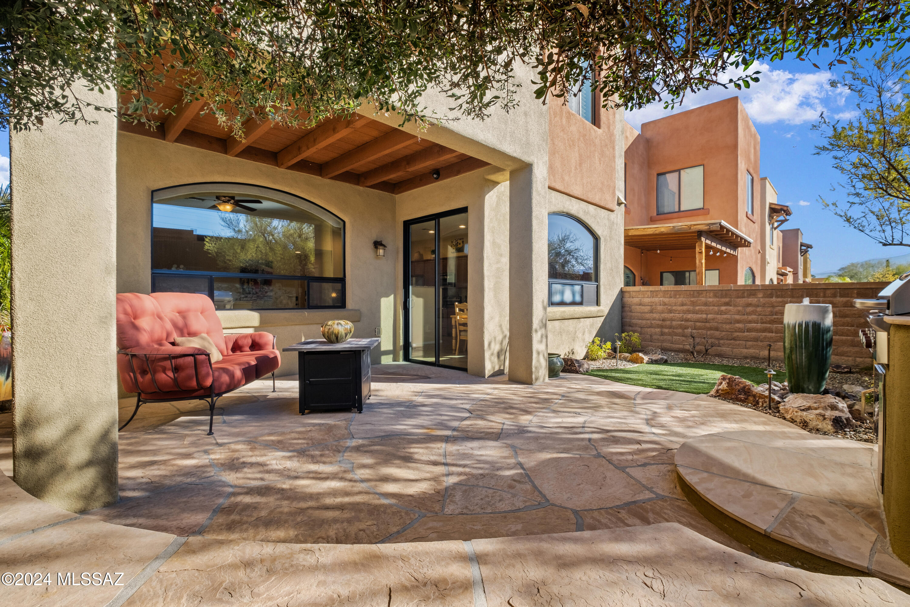 Oasis Harrison - Residential