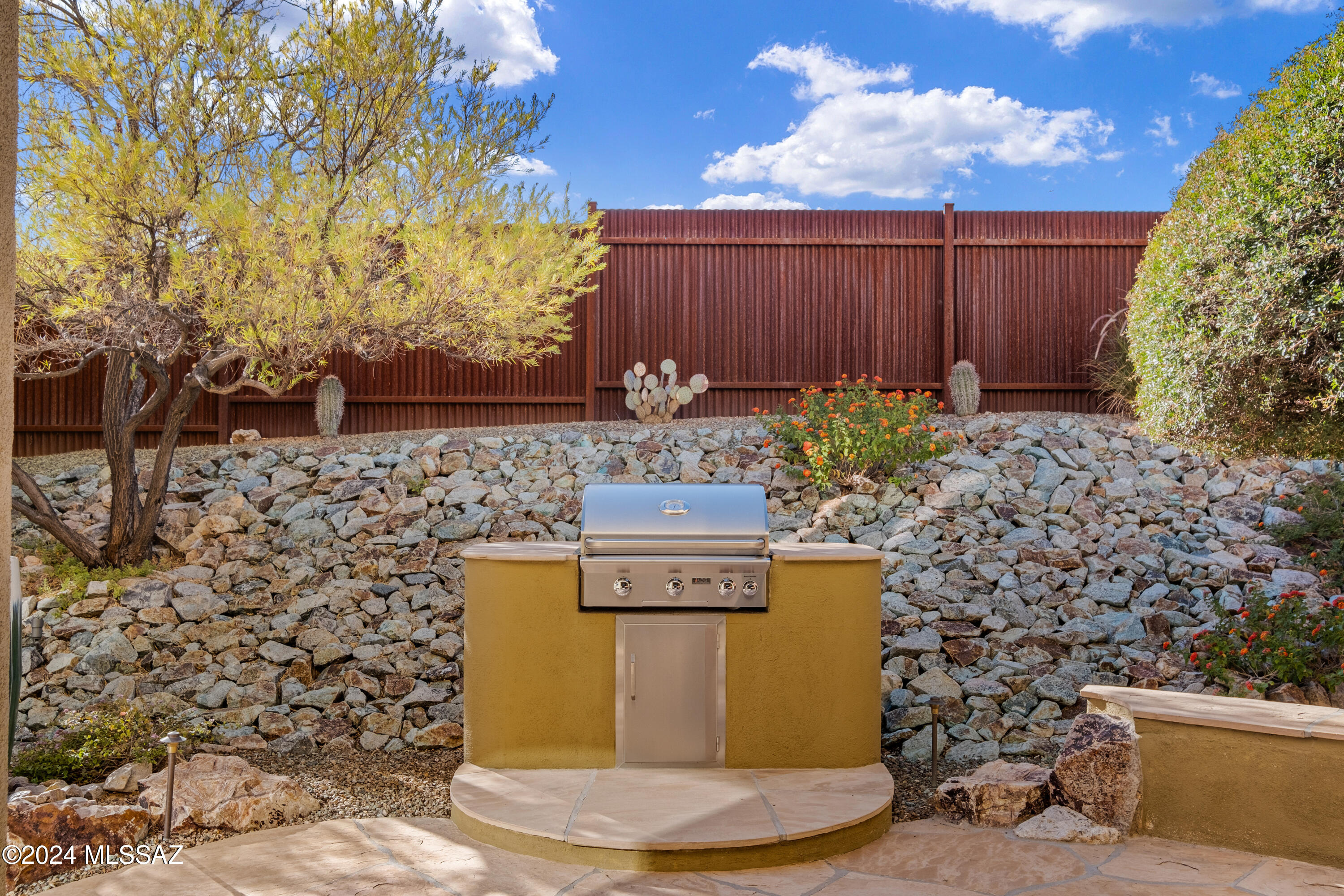 Oasis Harrison - Residential