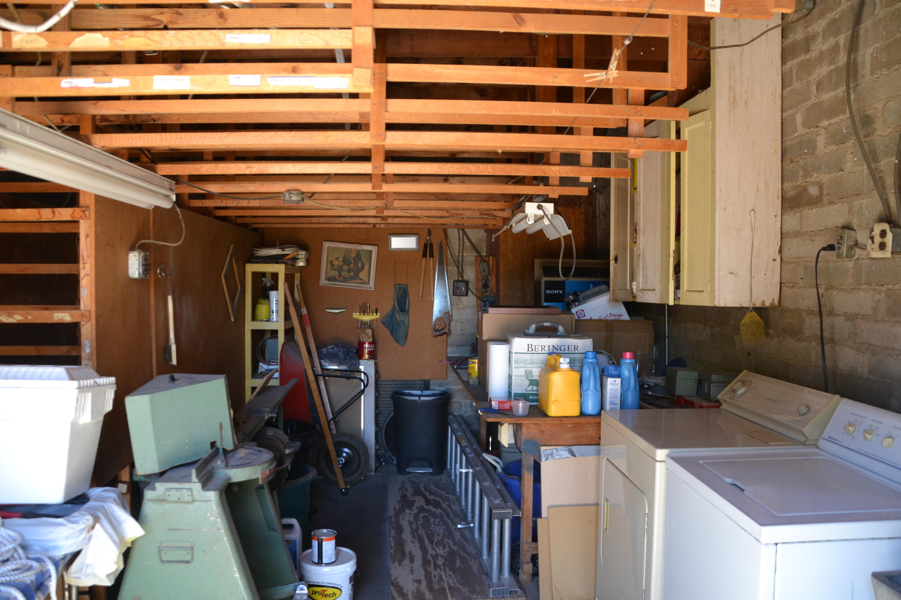 Catalina Poultry Acres NO 3 - Residential