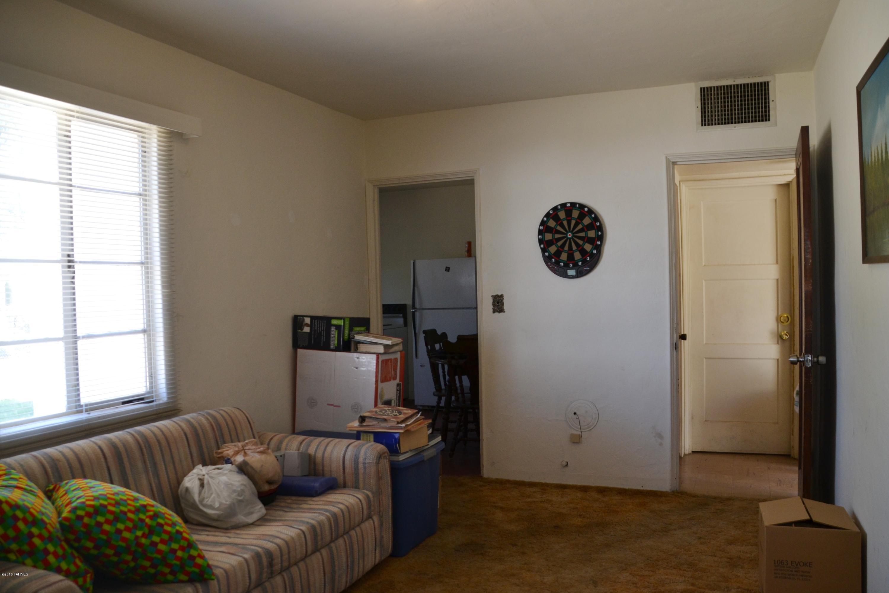 Catalina Poultry Acres NO 3 - Residential