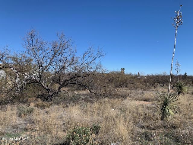 Mescal Lakes - Land