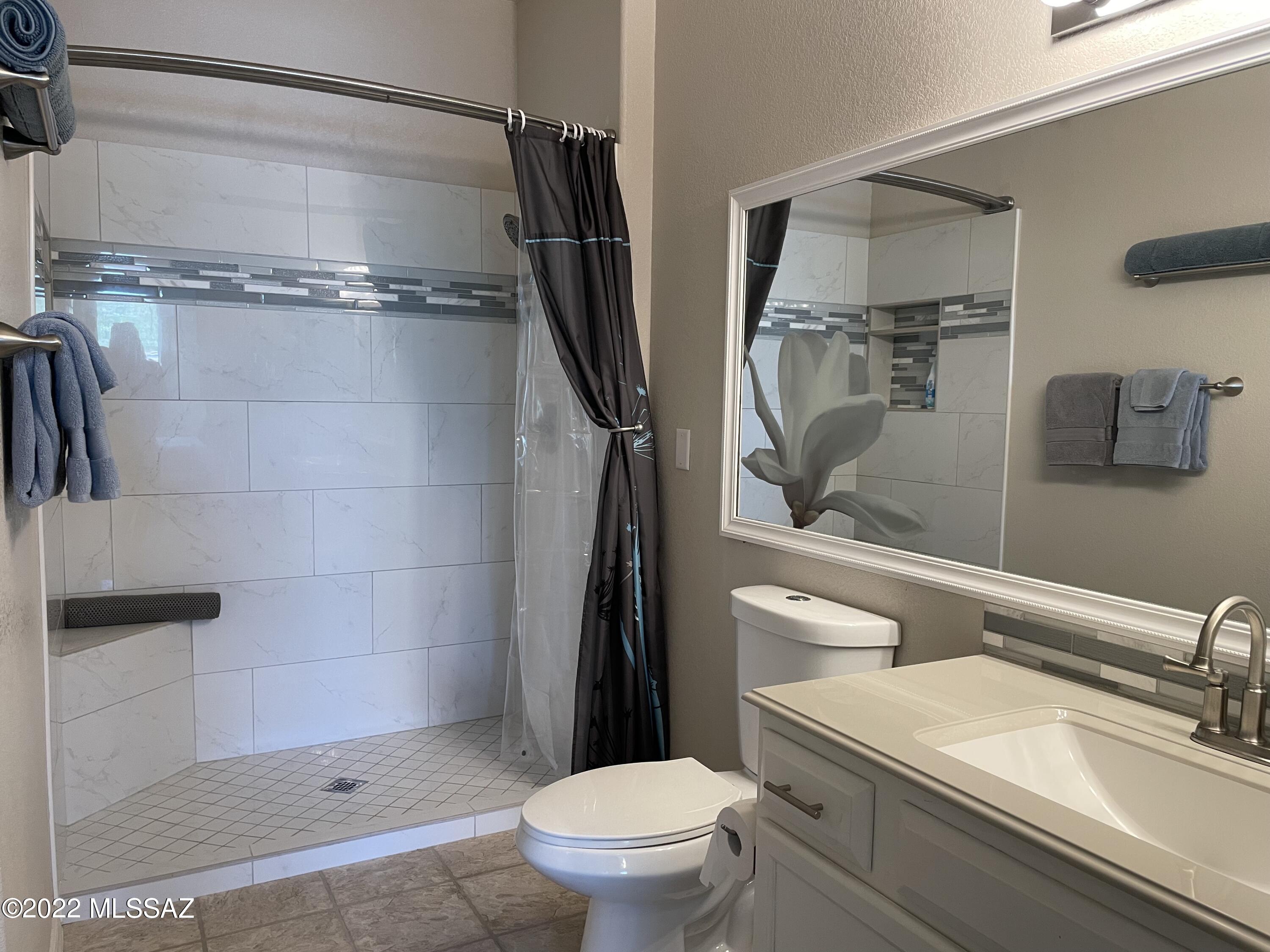 Pinnacle Canyon Condominium - Residential Lease