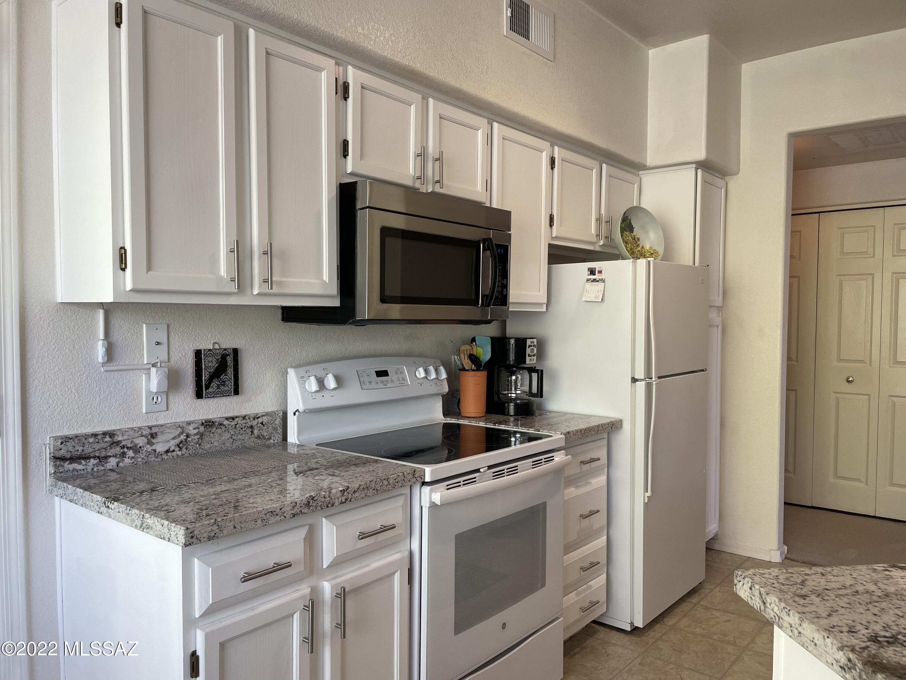 Pinnacle Canyon Condominium - Residential Lease