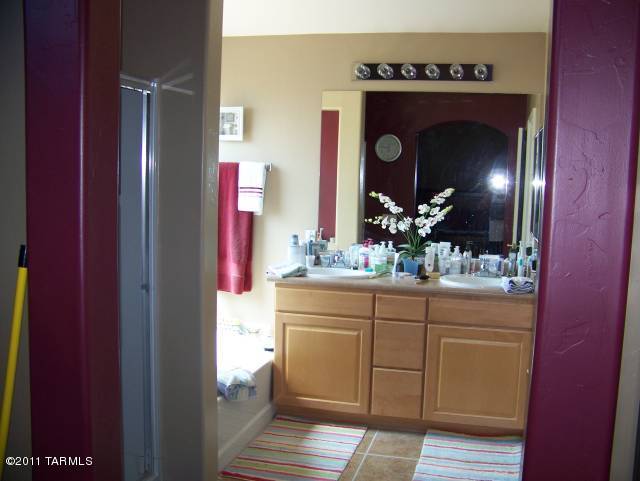 Rancho Del Lago (1-100) - Residential Lease