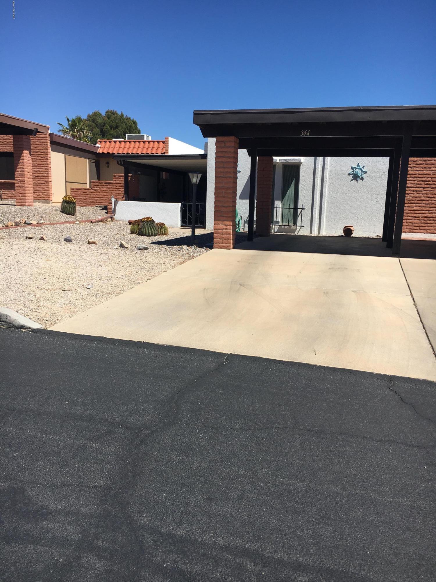 Beautiful Townhouse in desirable Casa Paloma 1. Great Mountain Views both Front, and Rear. Excellent Condition Largest Floor Plan in the Community. Fully Furnished.