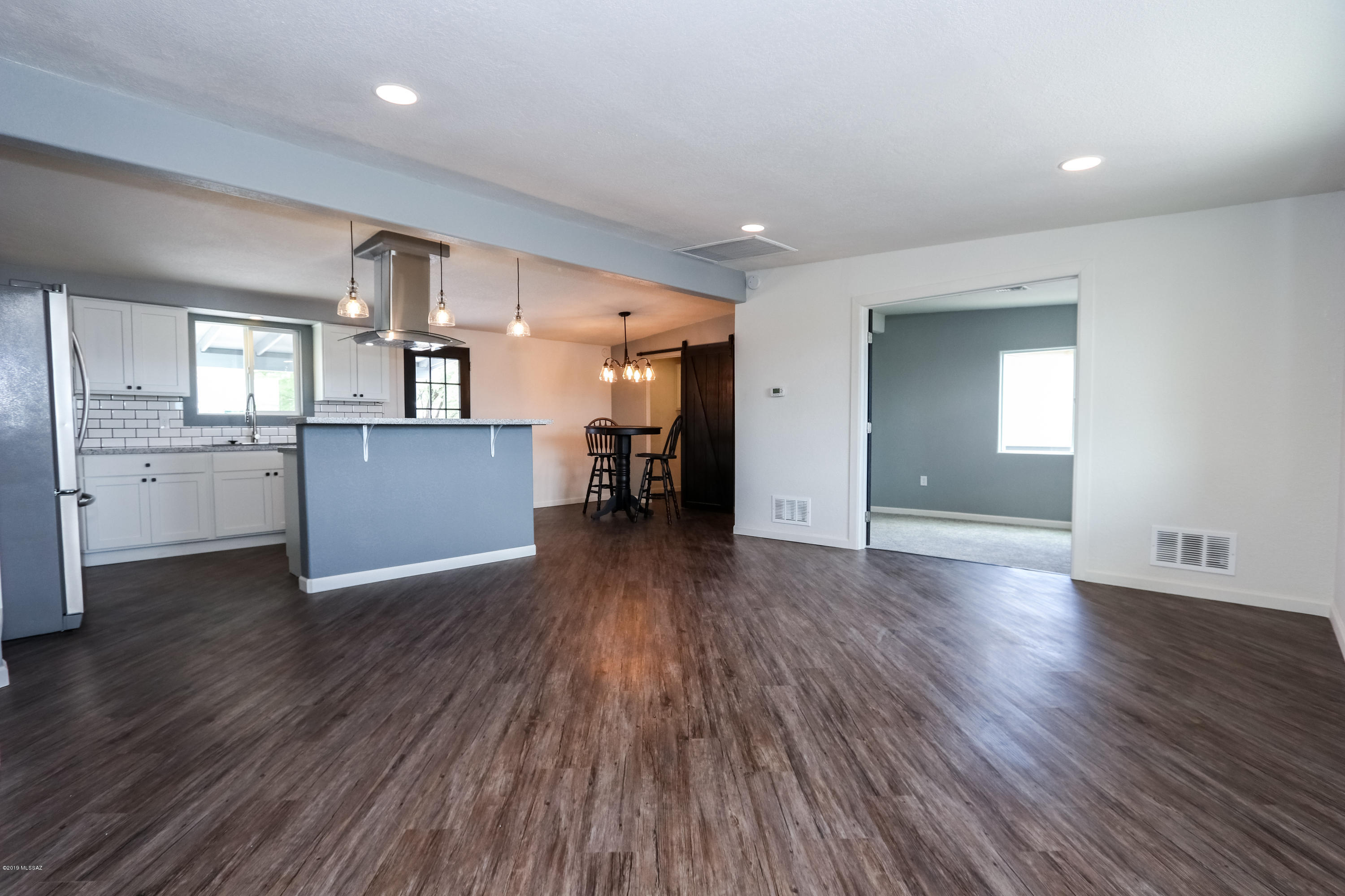South Manor - Residential