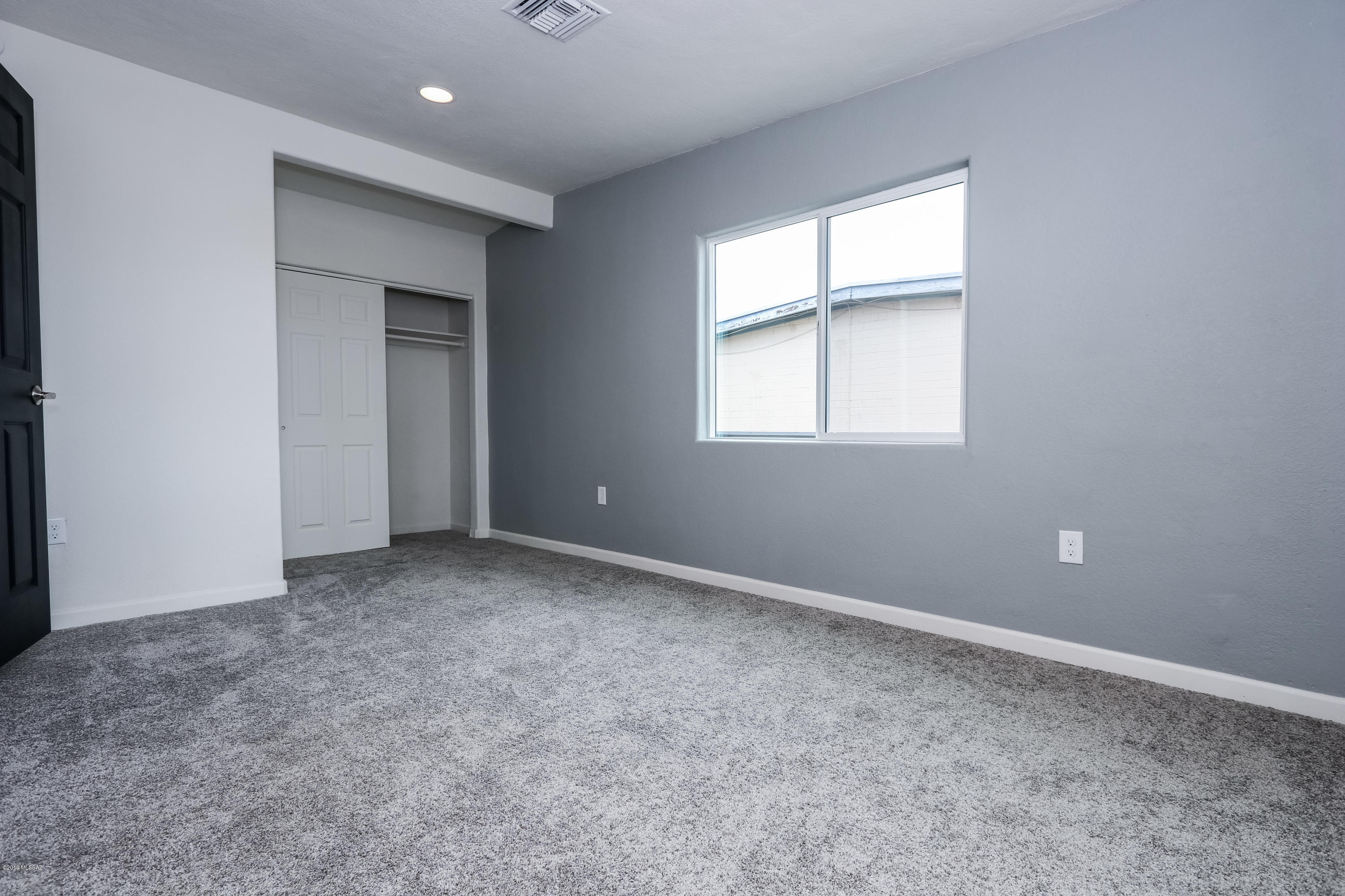 South Manor - Residential