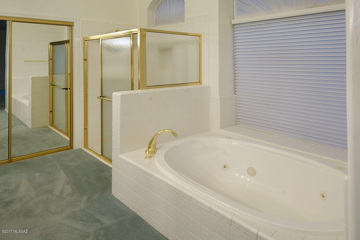 Ventana Canyon Golf Villas - Residential