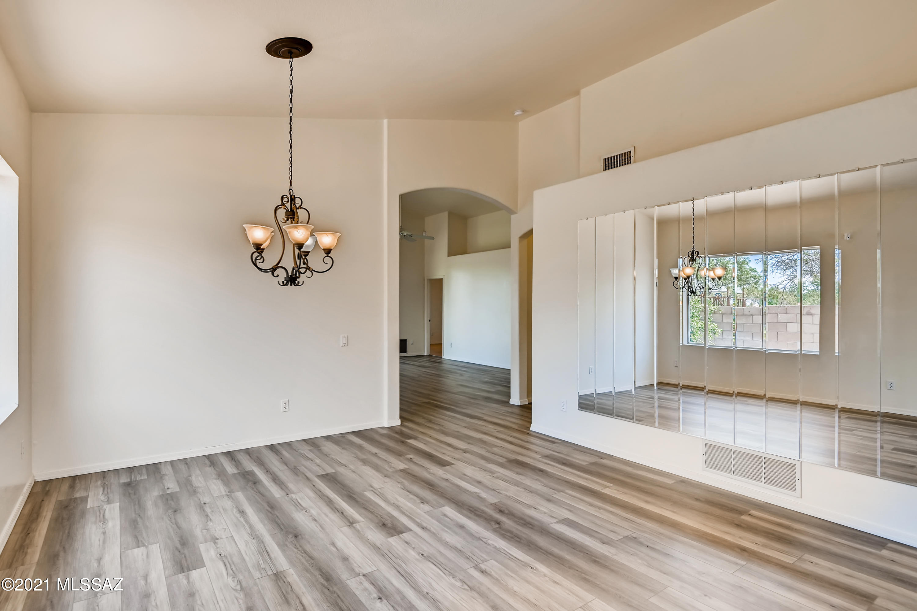 Bristol Park Resubdivision (1-83) - Residential