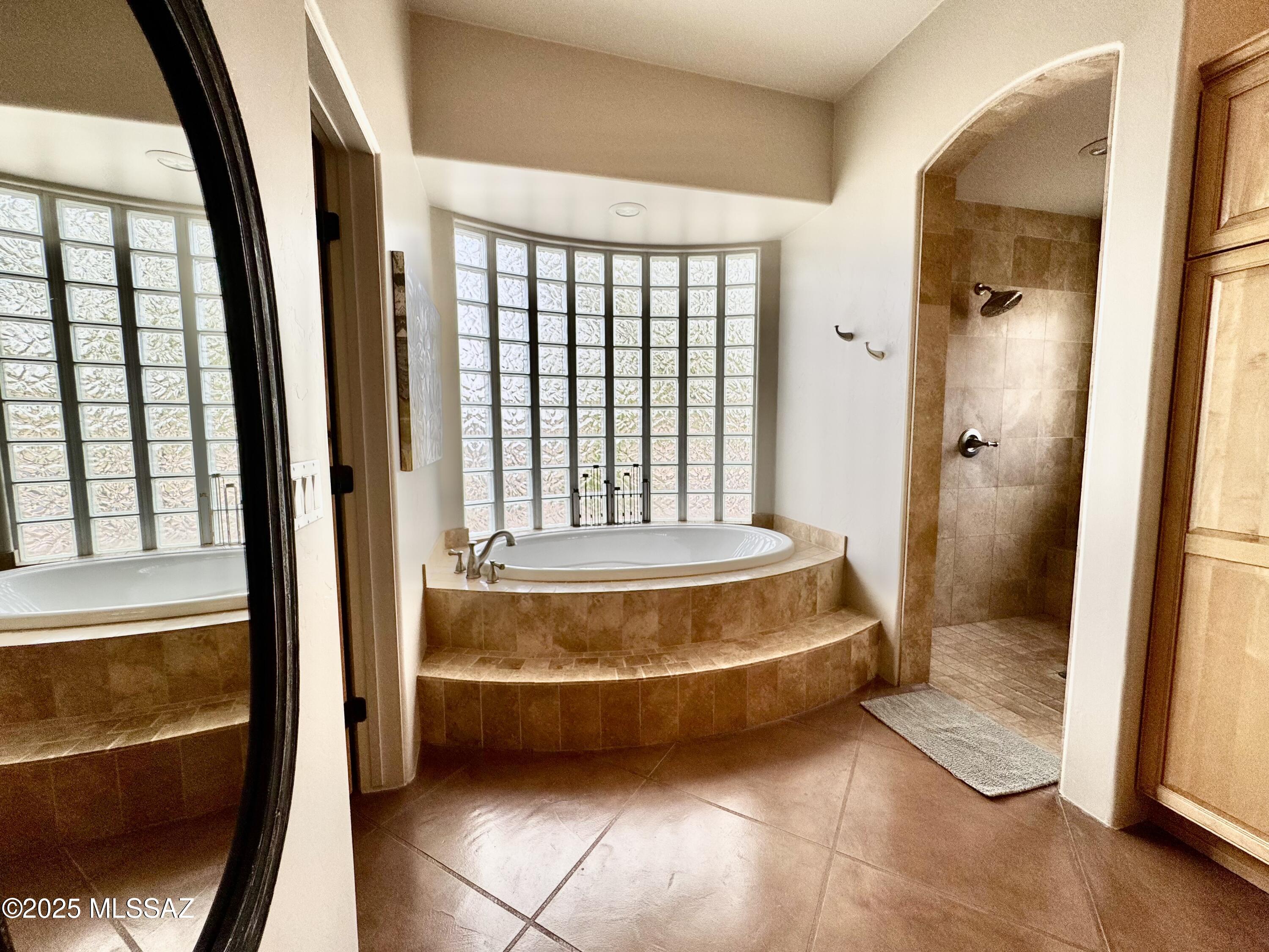 Pusch Ridge Vistas II (1-33) - Residential Lease