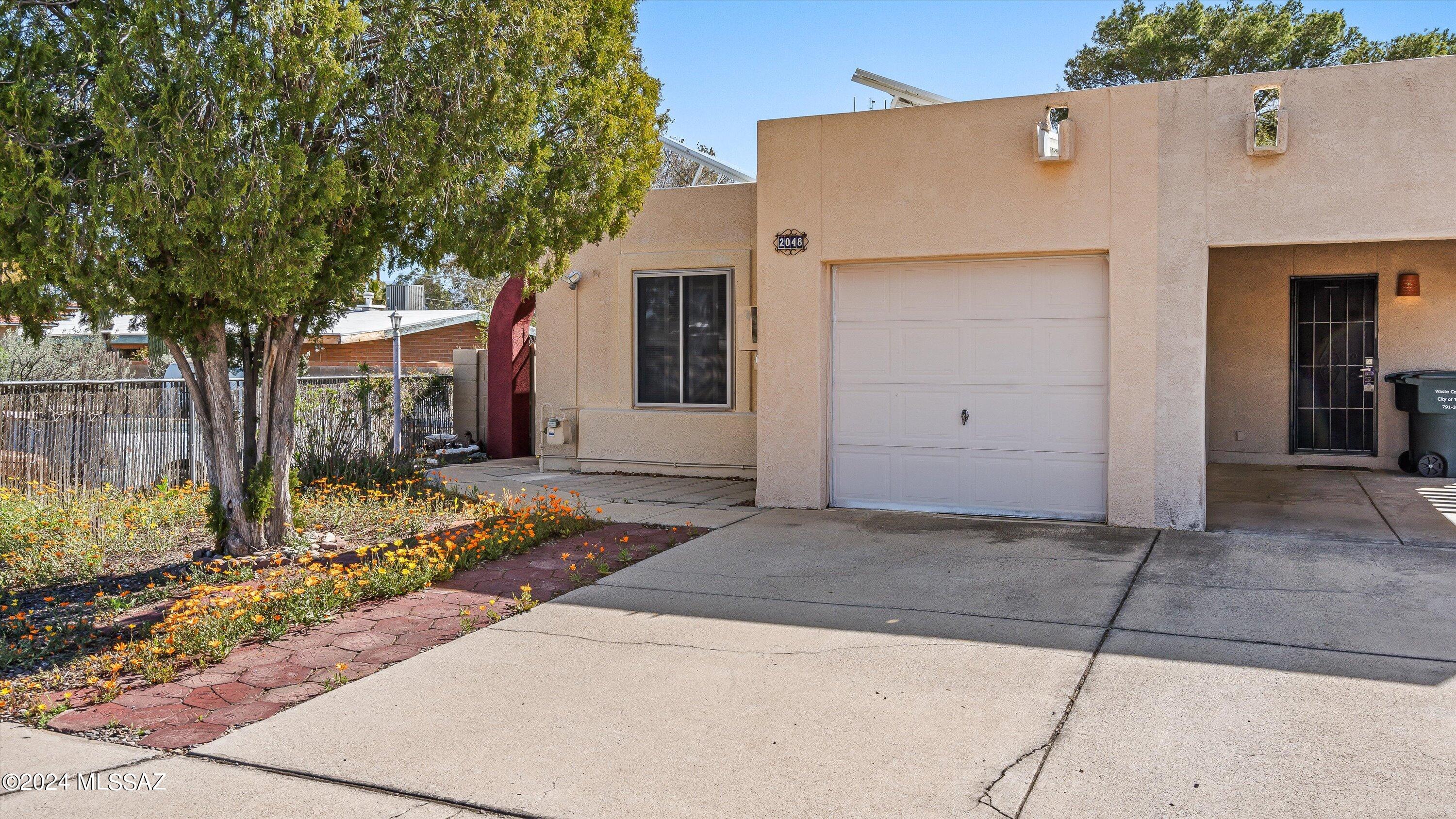 Cloverleaf Townhouses (1-63) - Residential