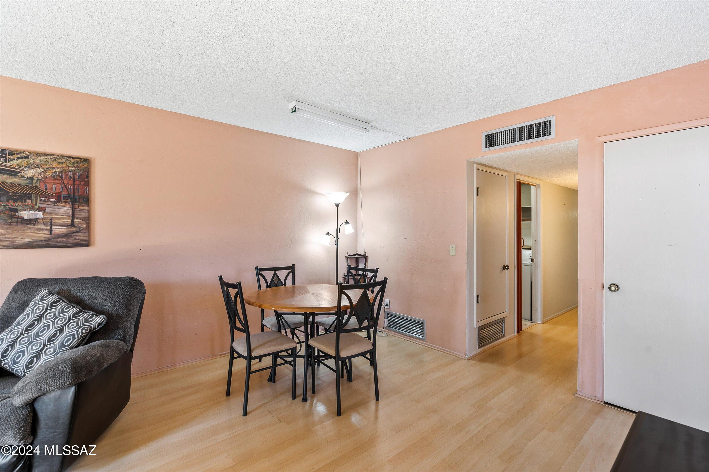 Cloverleaf Townhouses (1-63) - Residential