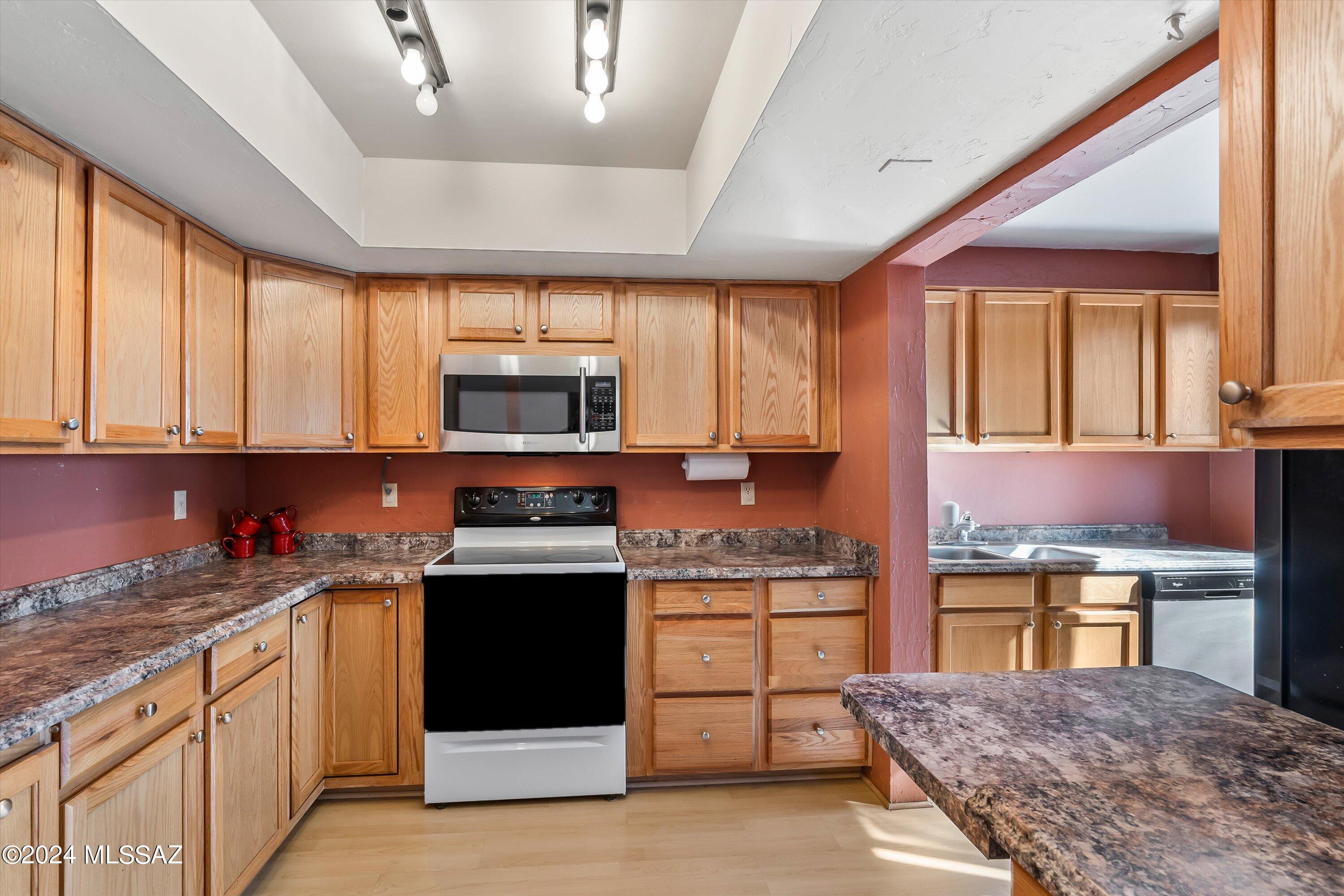Cloverleaf Townhouses (1-63) - Residential