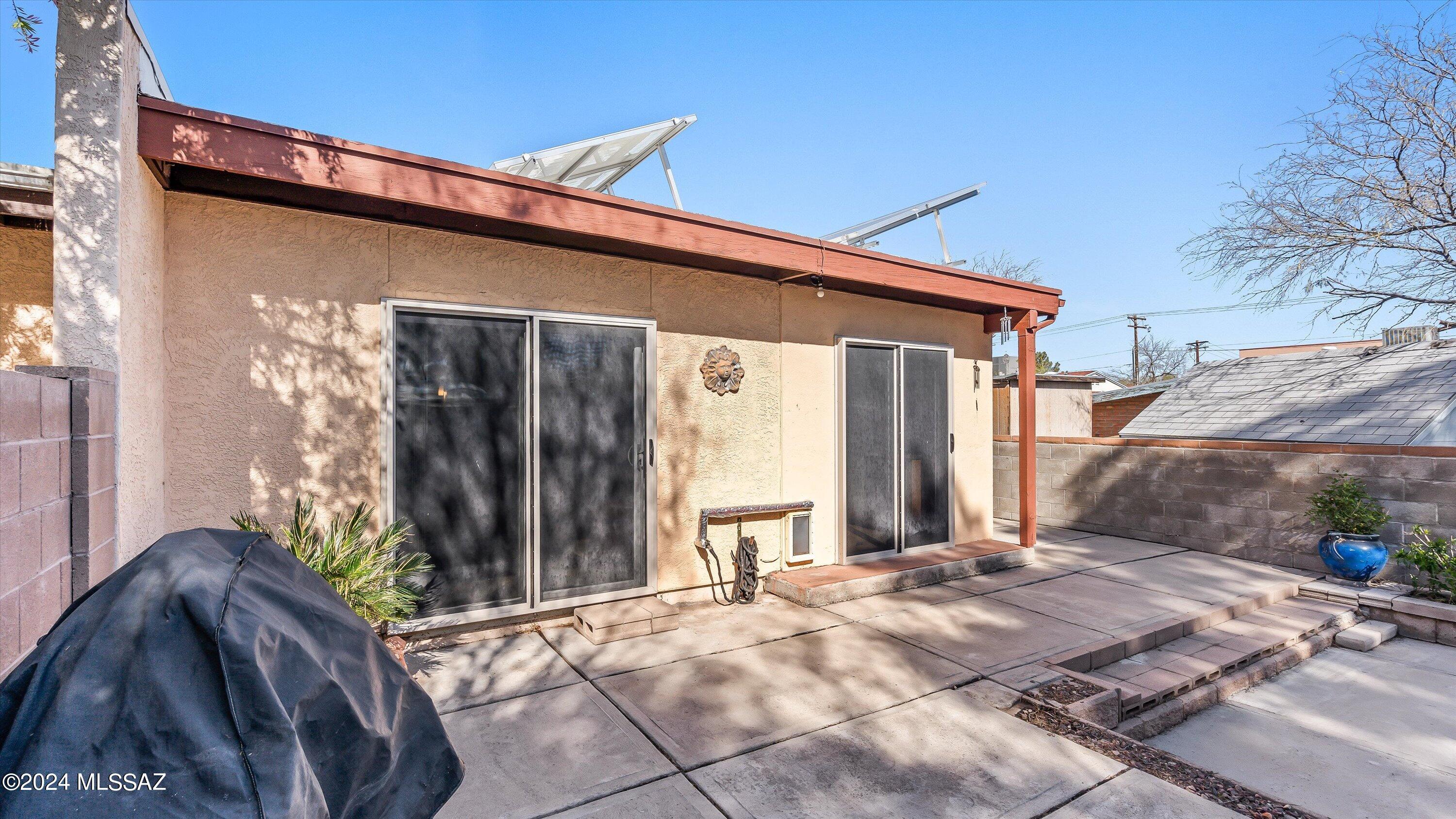 Cloverleaf Townhouses (1-63) - Residential