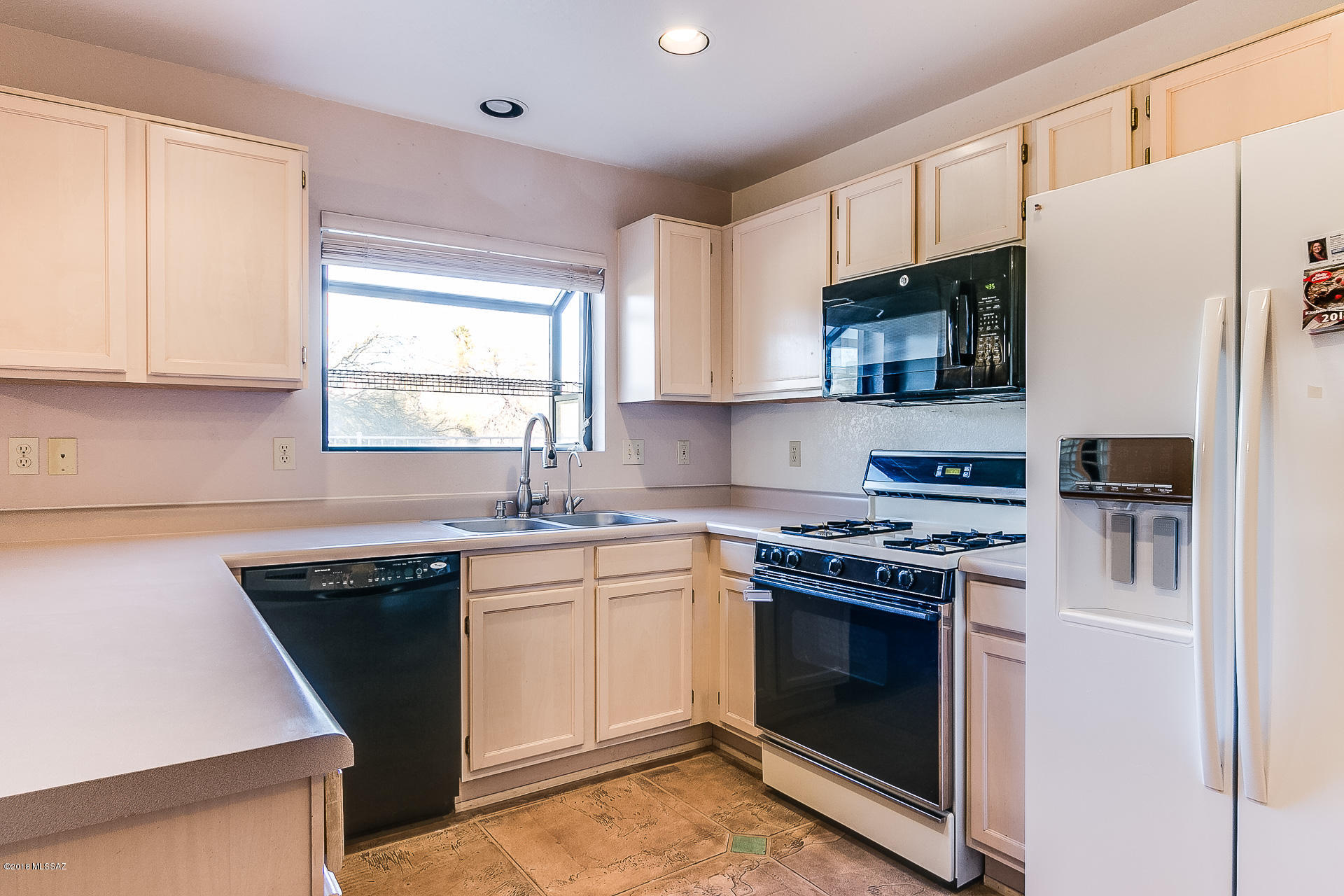 Country Club(1-221) - Residential