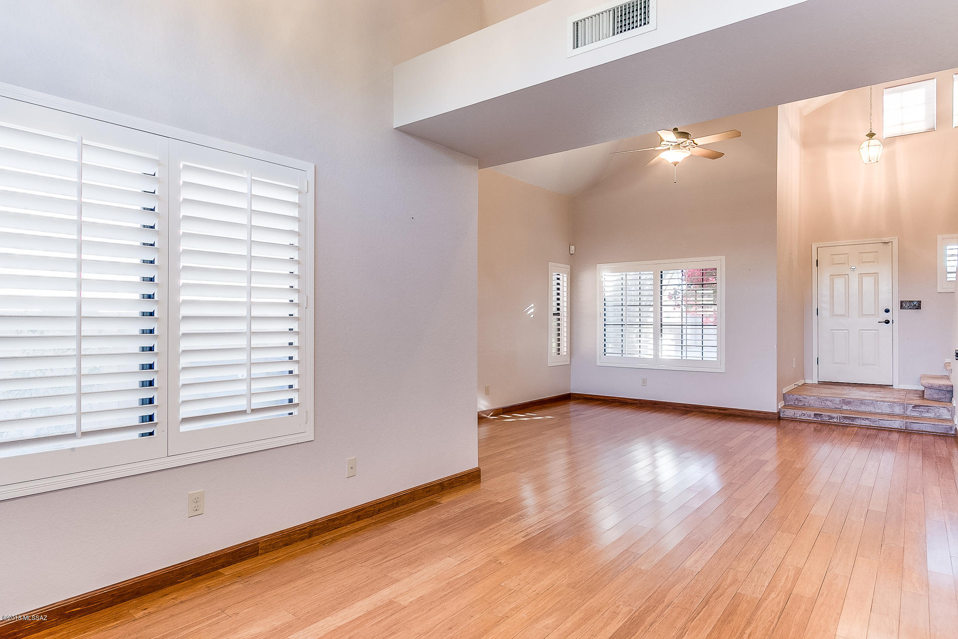 Country Club(1-221) - Residential