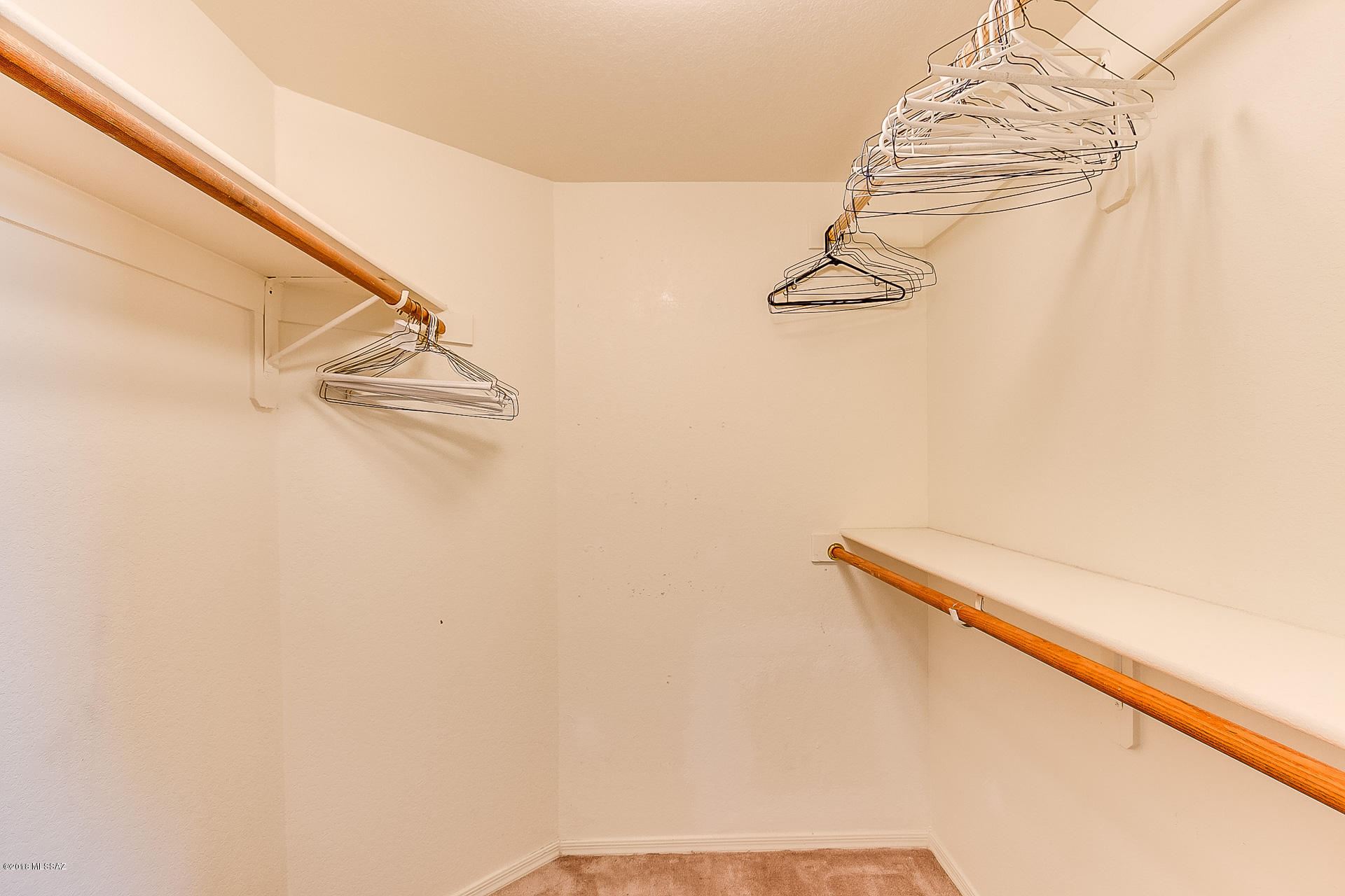 Country Club(1-221) - Residential