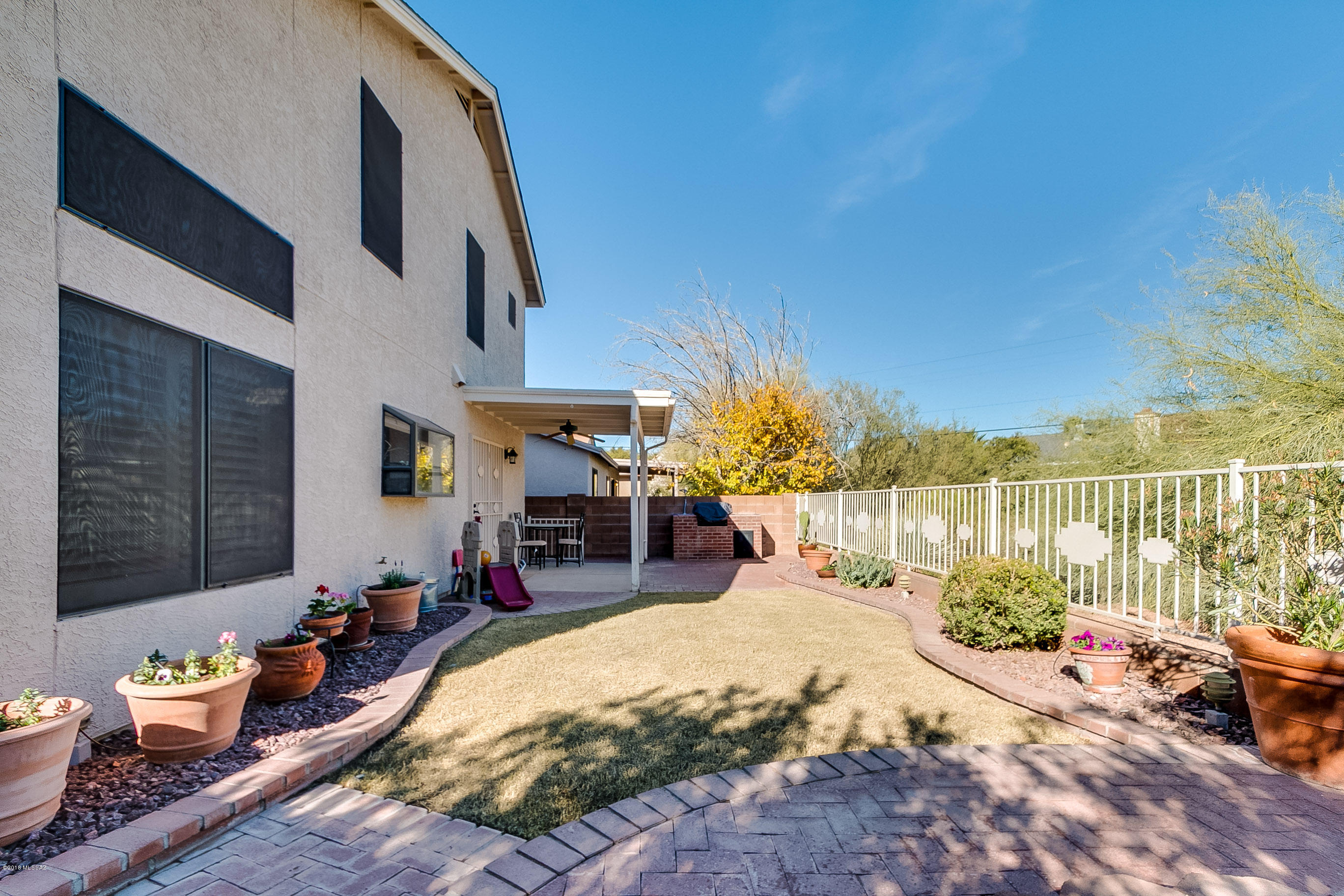 Country Club(1-221) - Residential