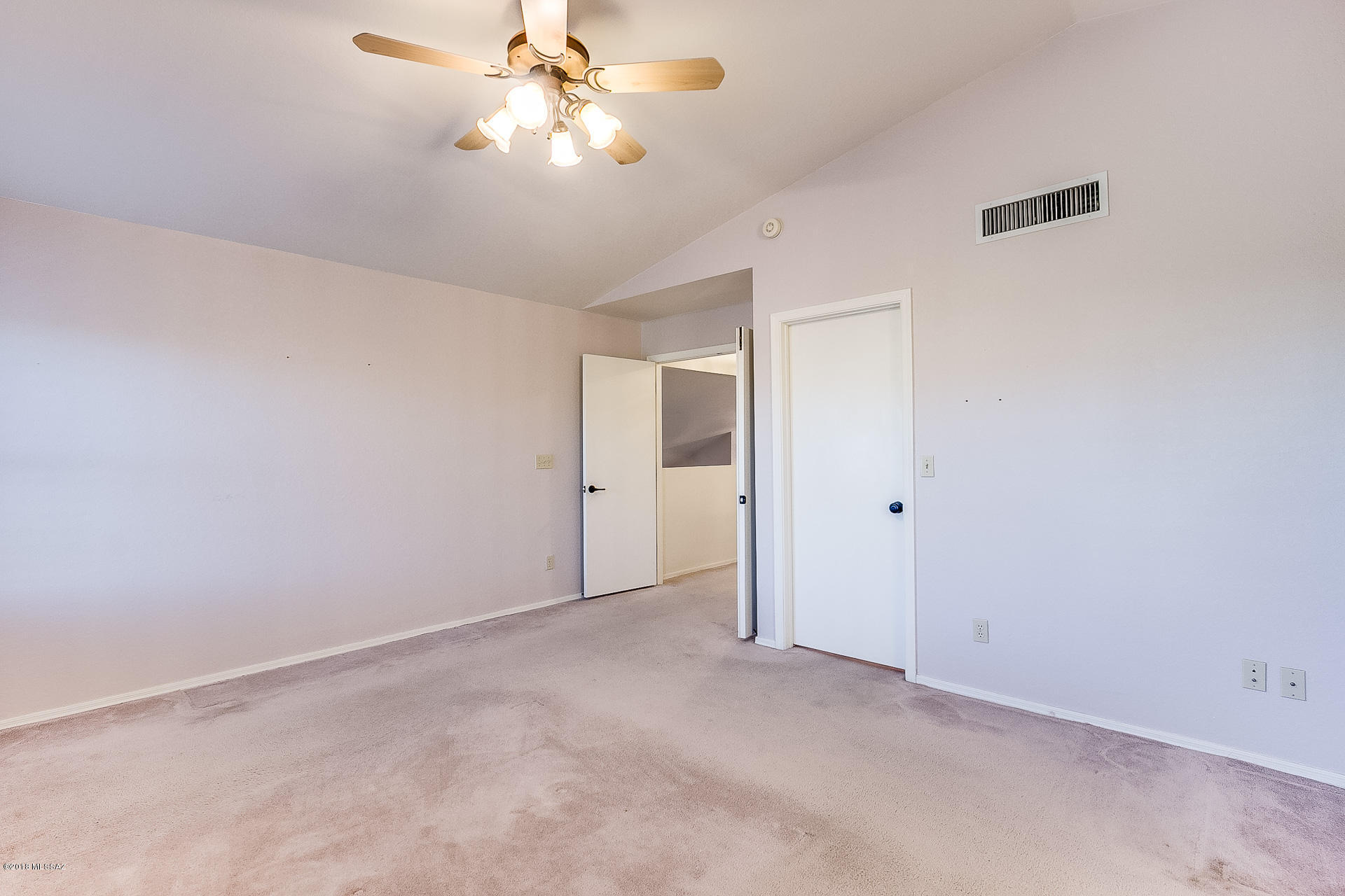 Country Club(1-221) - Residential
