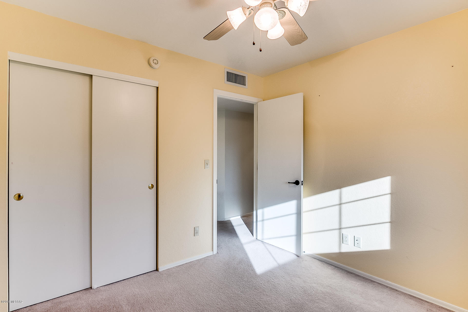 Country Club(1-221) - Residential