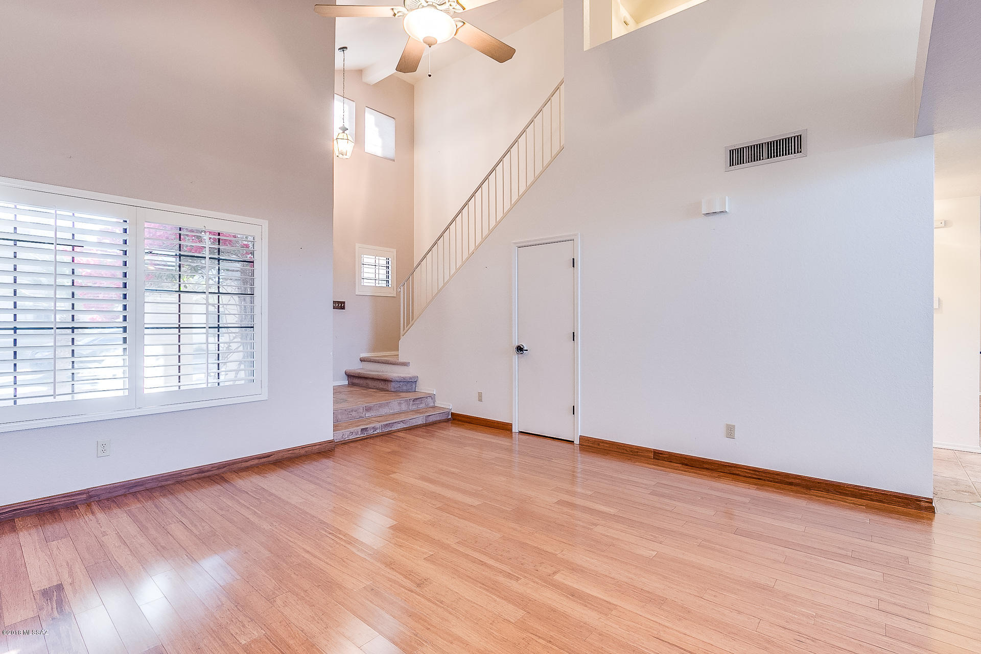 Country Club(1-221) - Residential