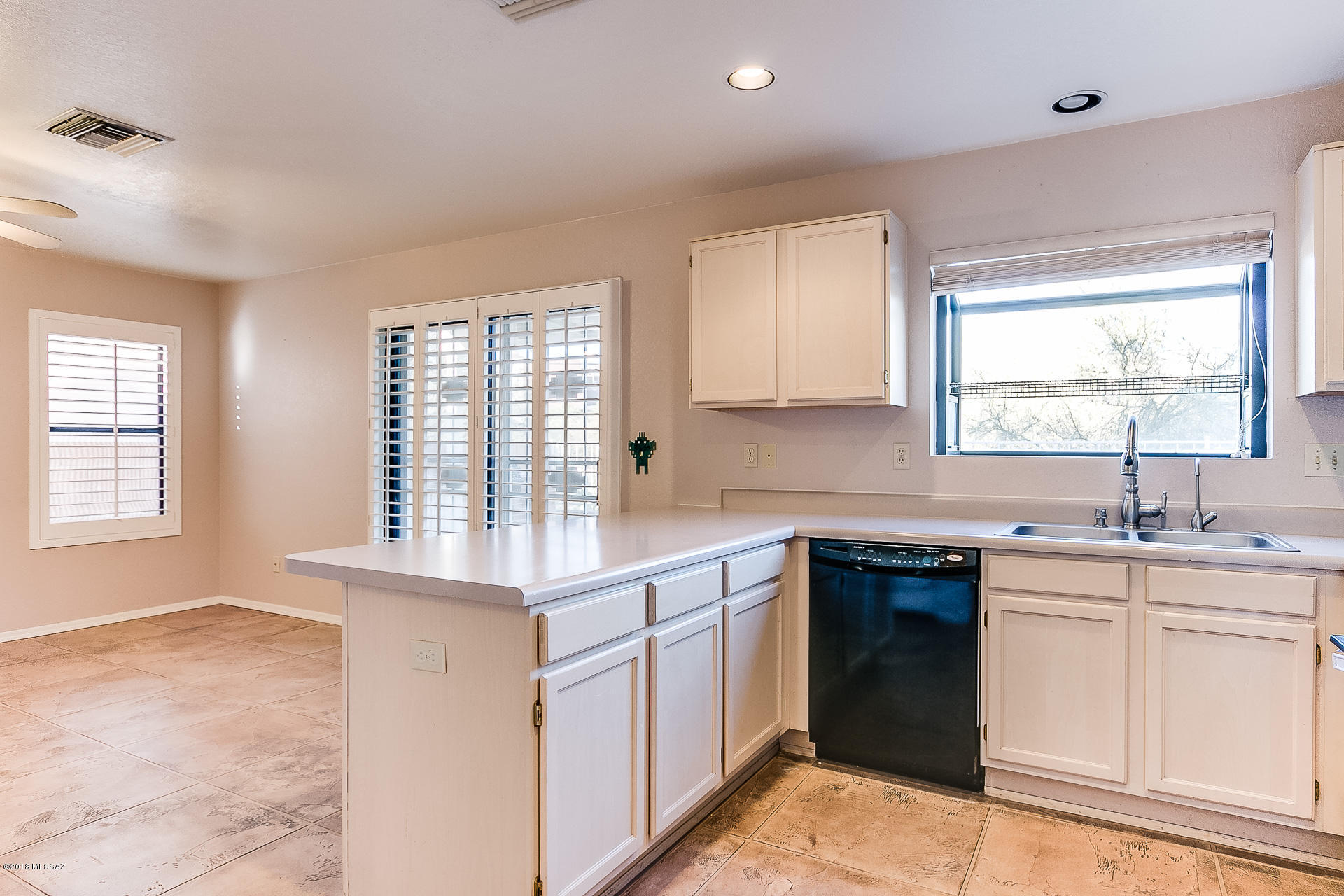 Country Club(1-221) - Residential