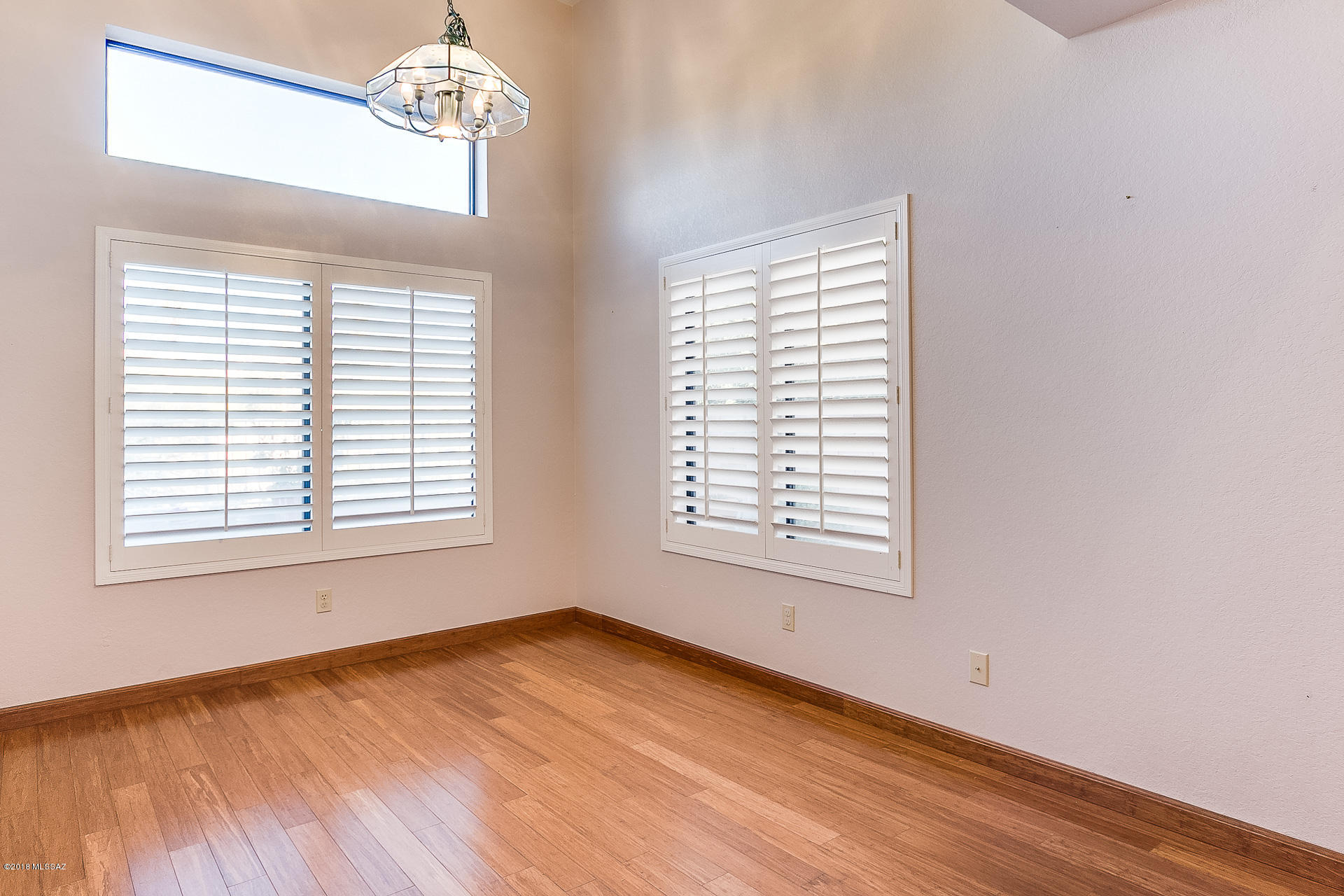 Country Club(1-221) - Residential