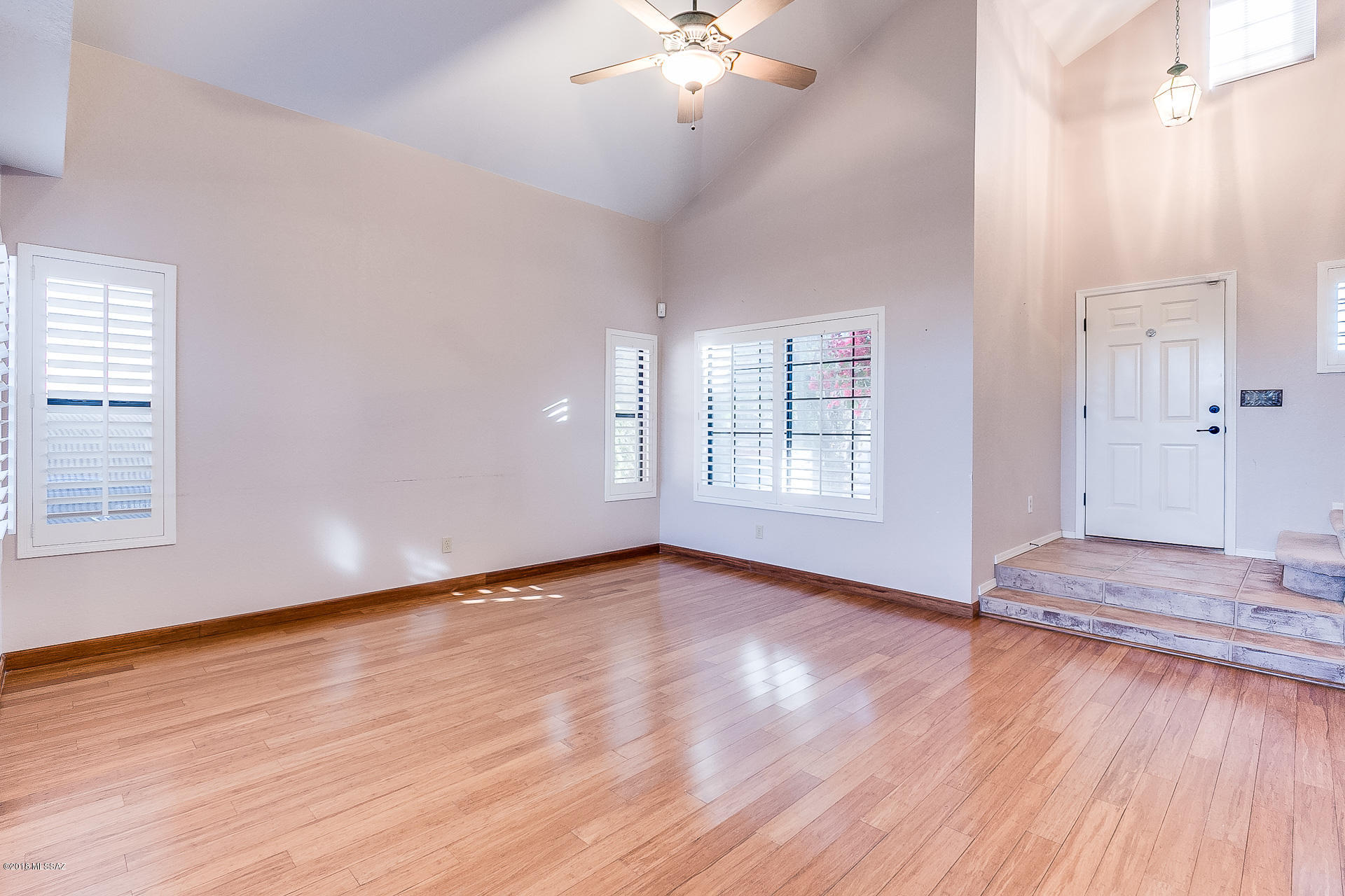 Country Club(1-221) - Residential