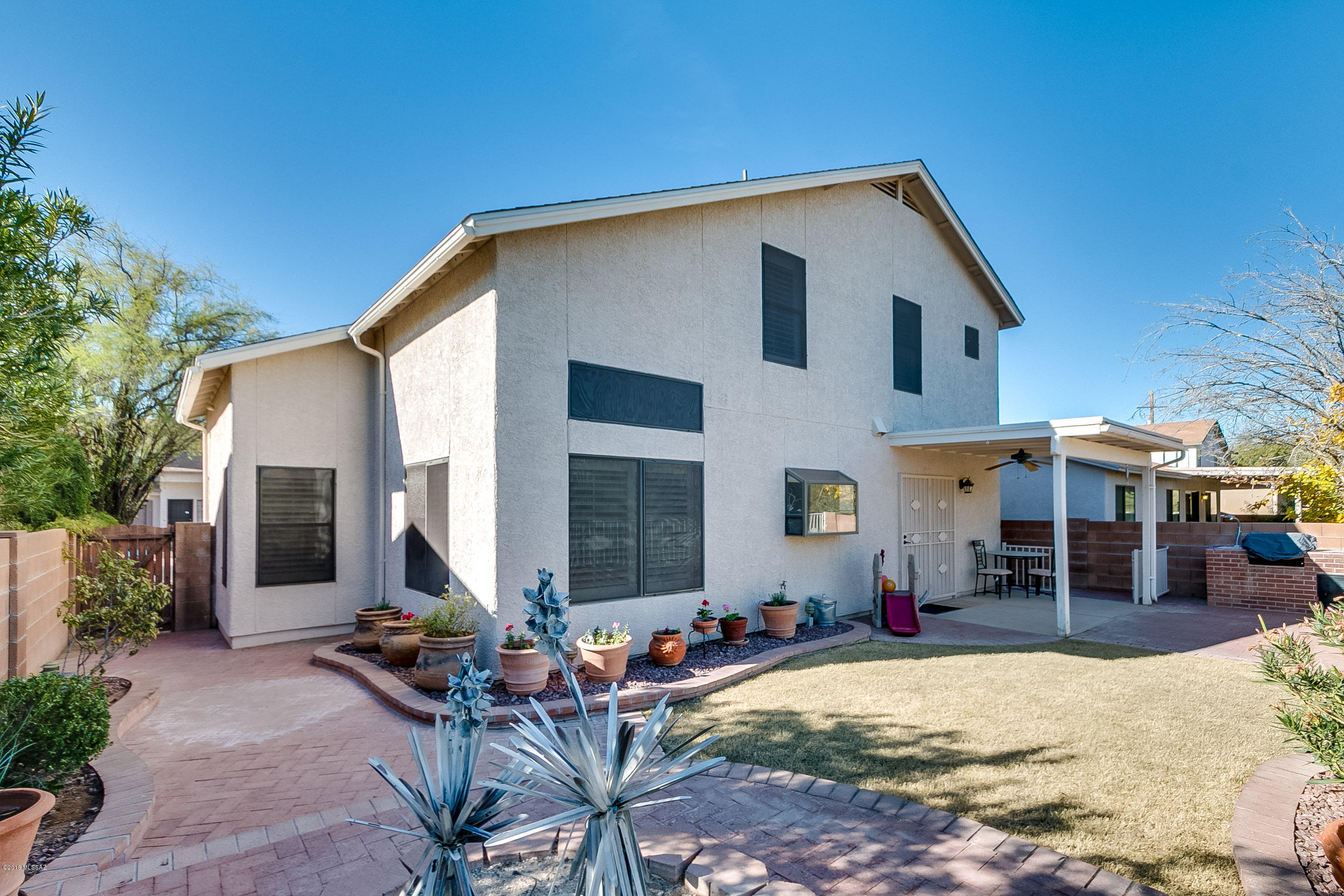 Country Club(1-221) - Residential