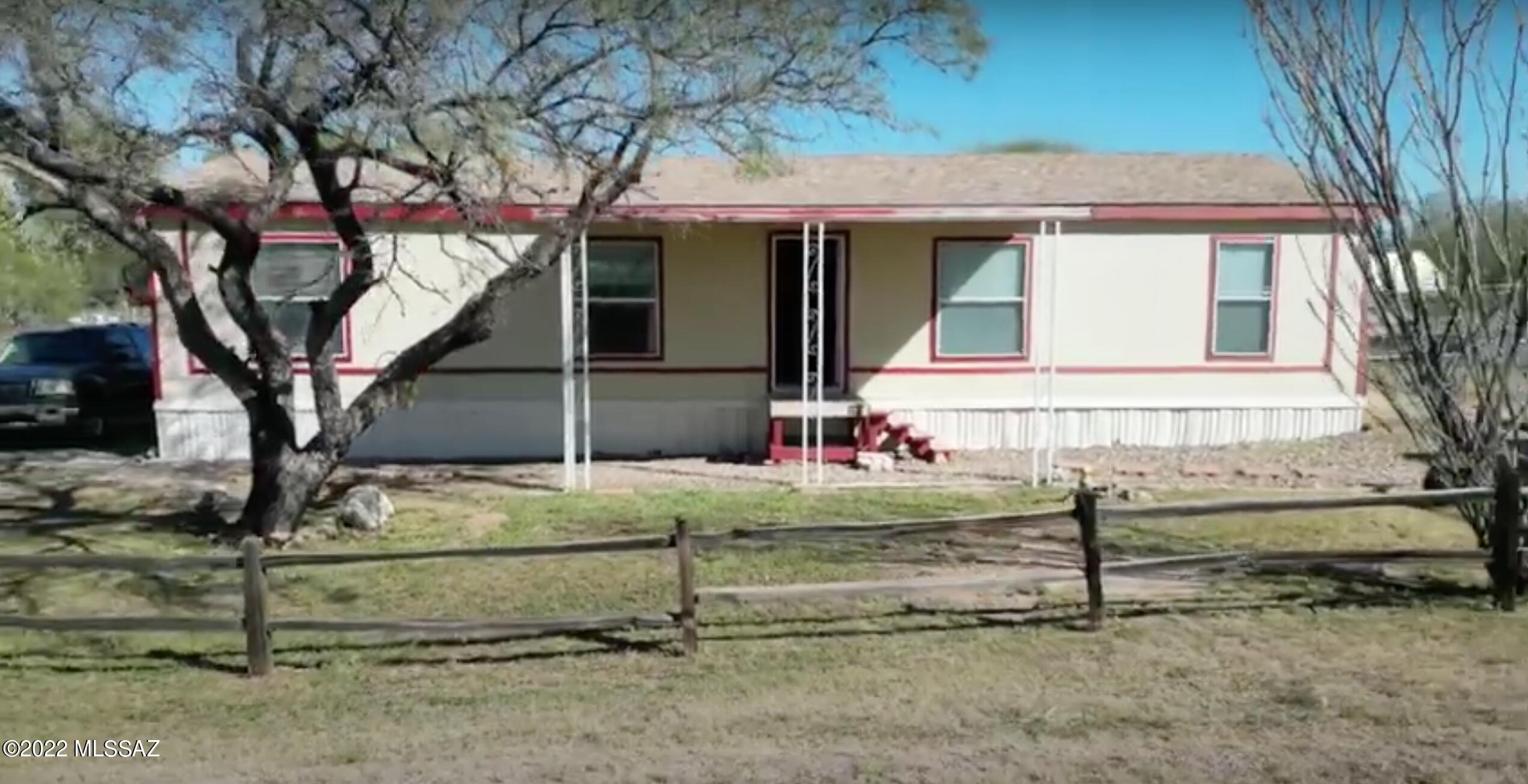 Mescal Lakes - Residential