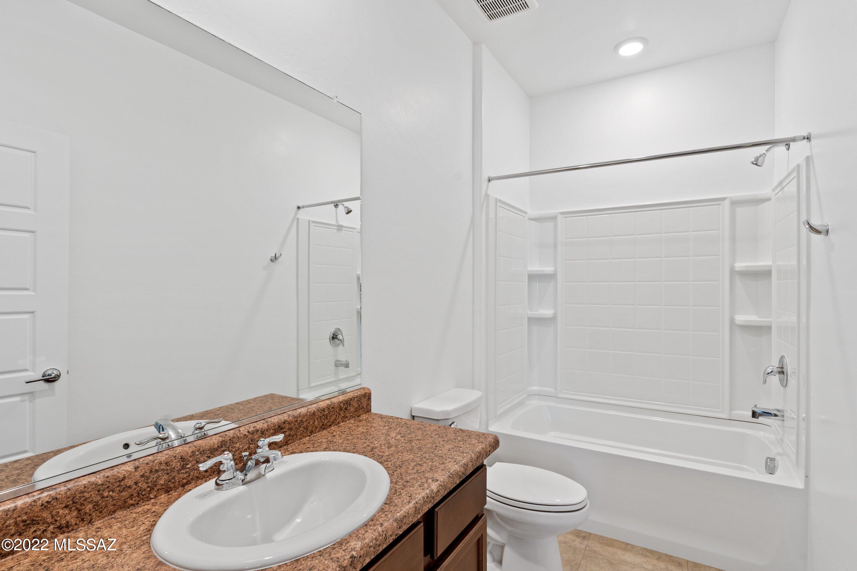 Valencia - Residential Lease