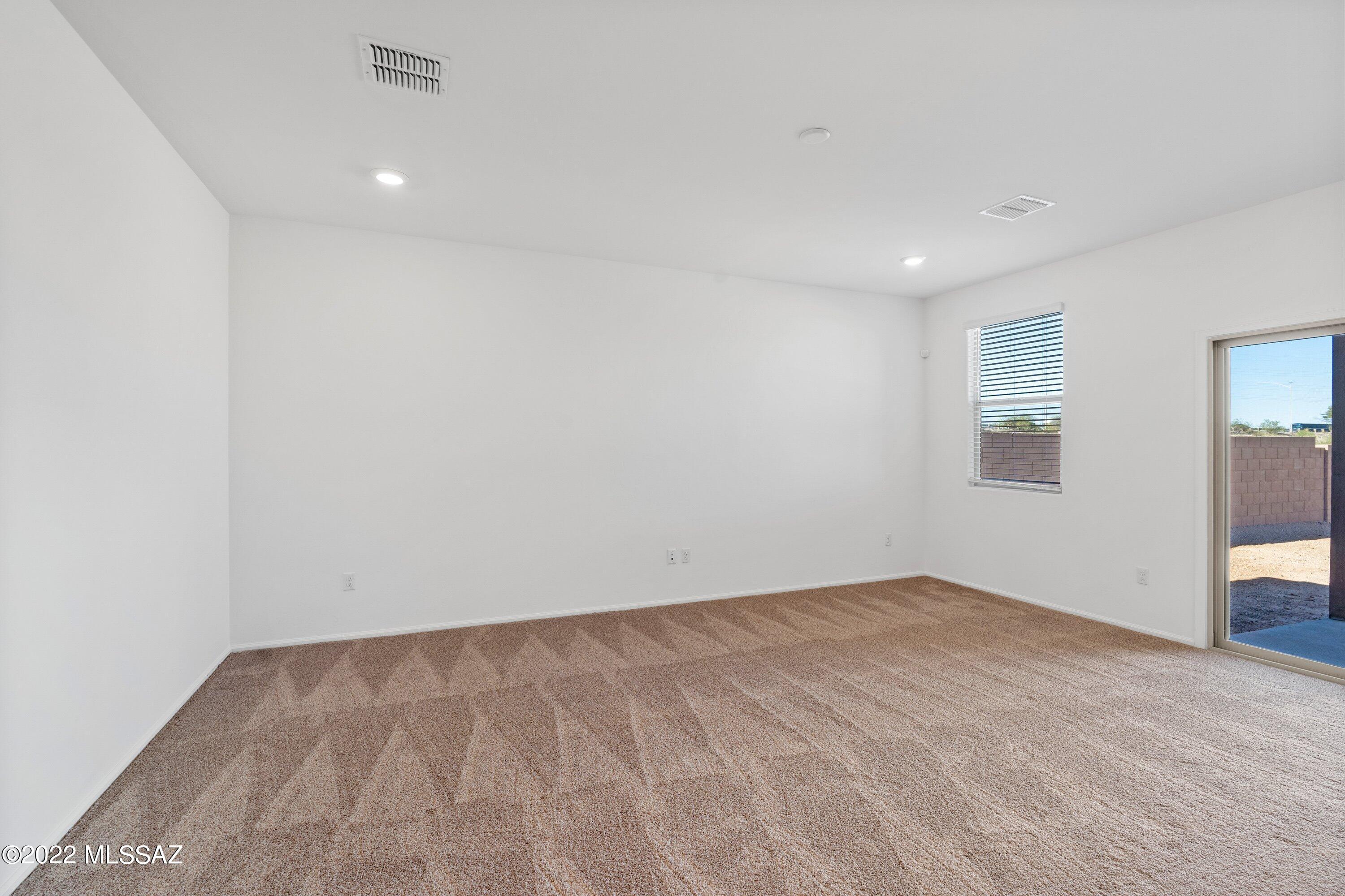 Valencia - Residential Lease