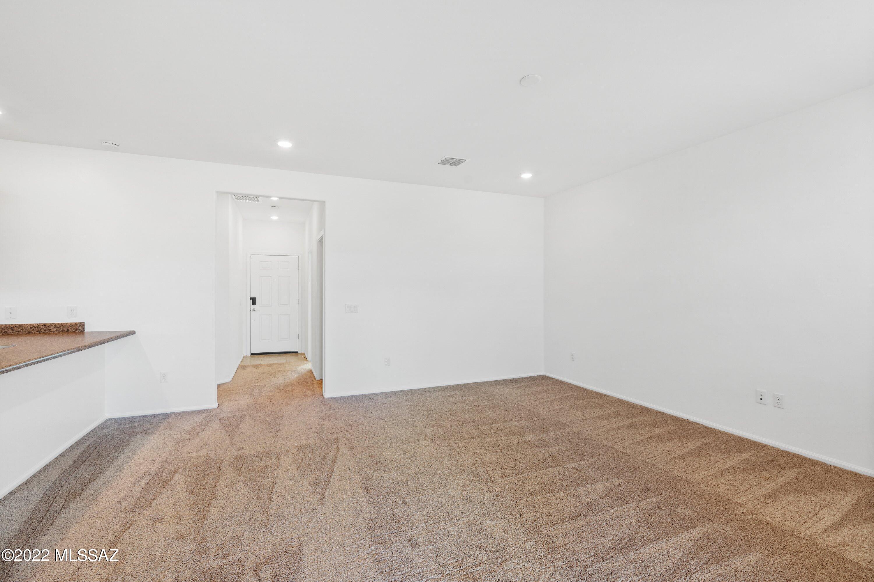 Valencia - Residential Lease