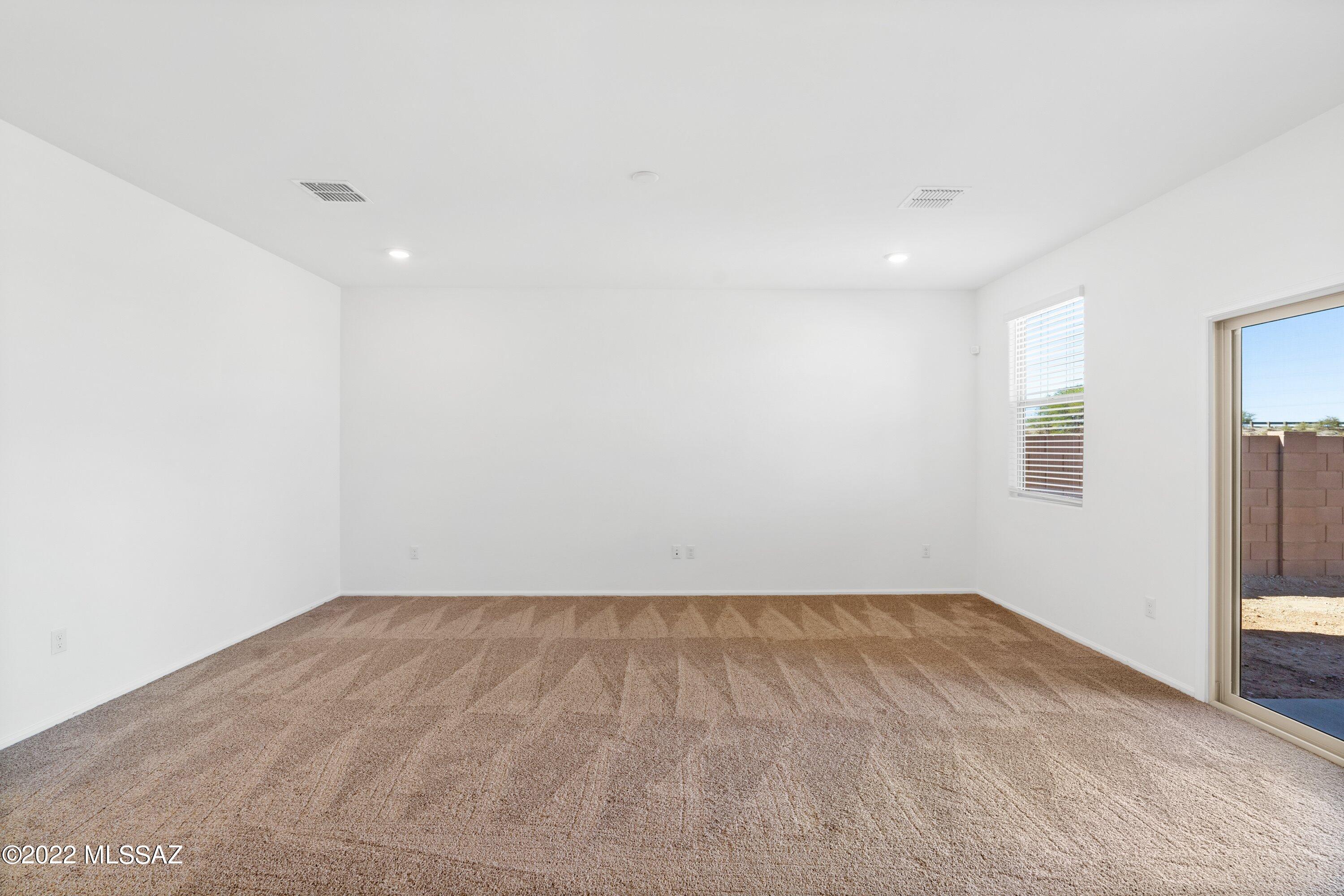 Valencia - Residential Lease