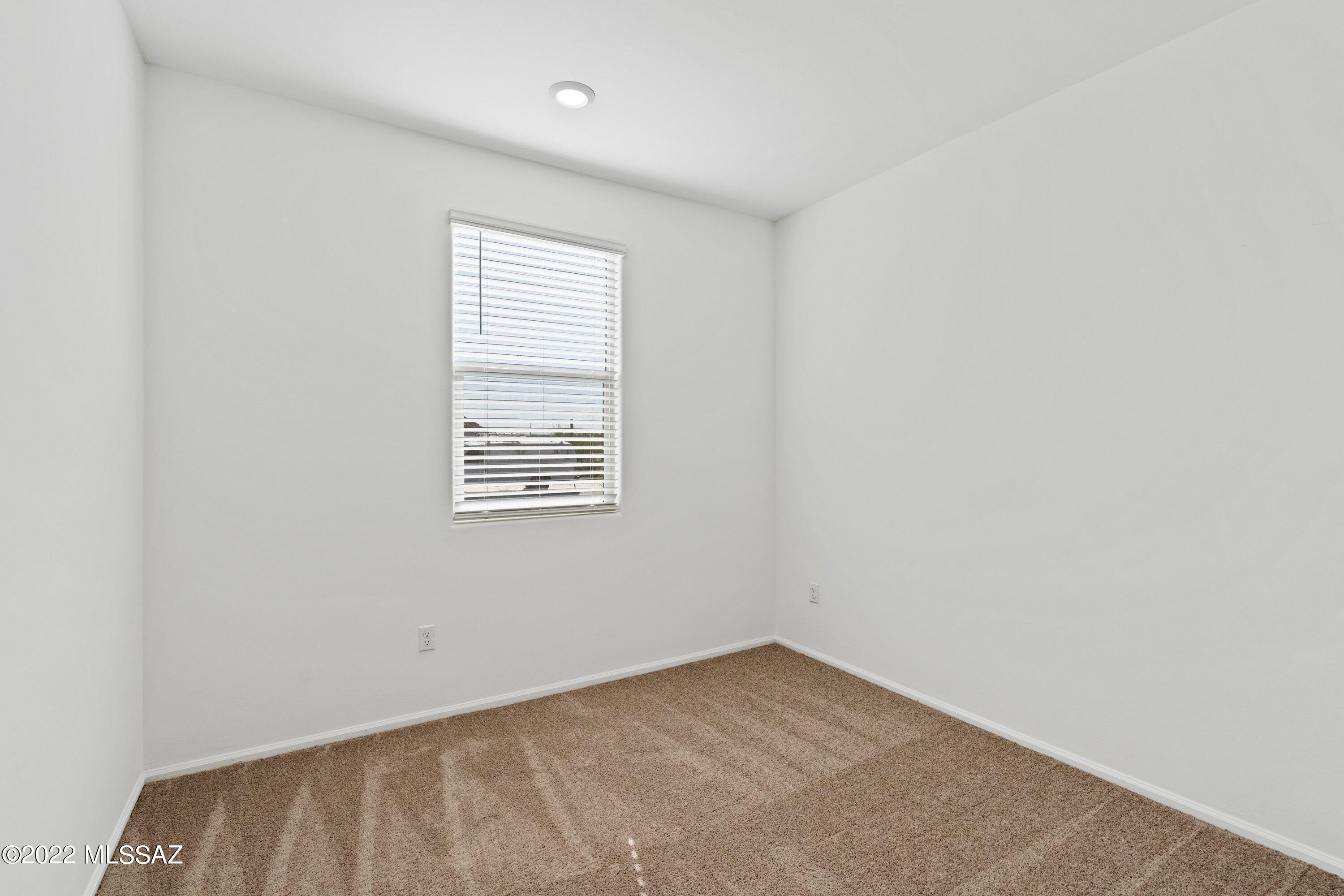 Valencia - Residential Lease