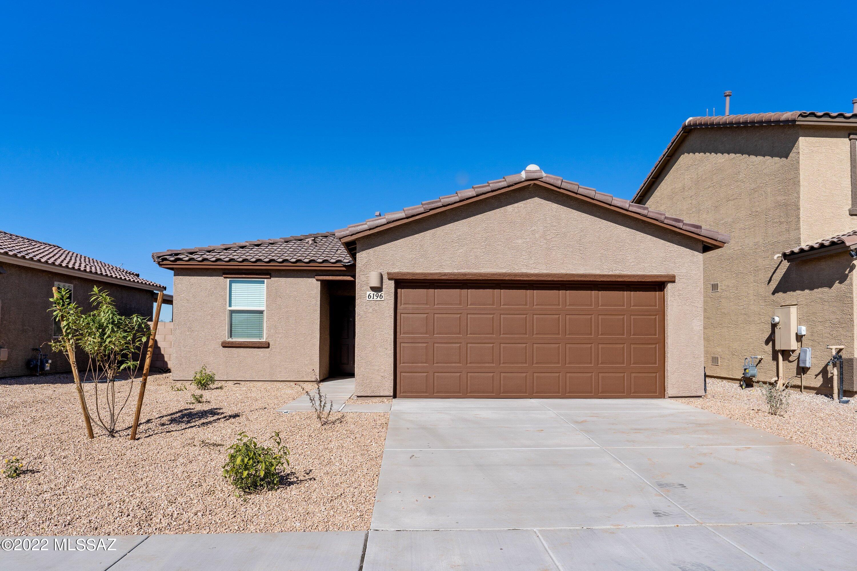 Valencia - Residential Lease
