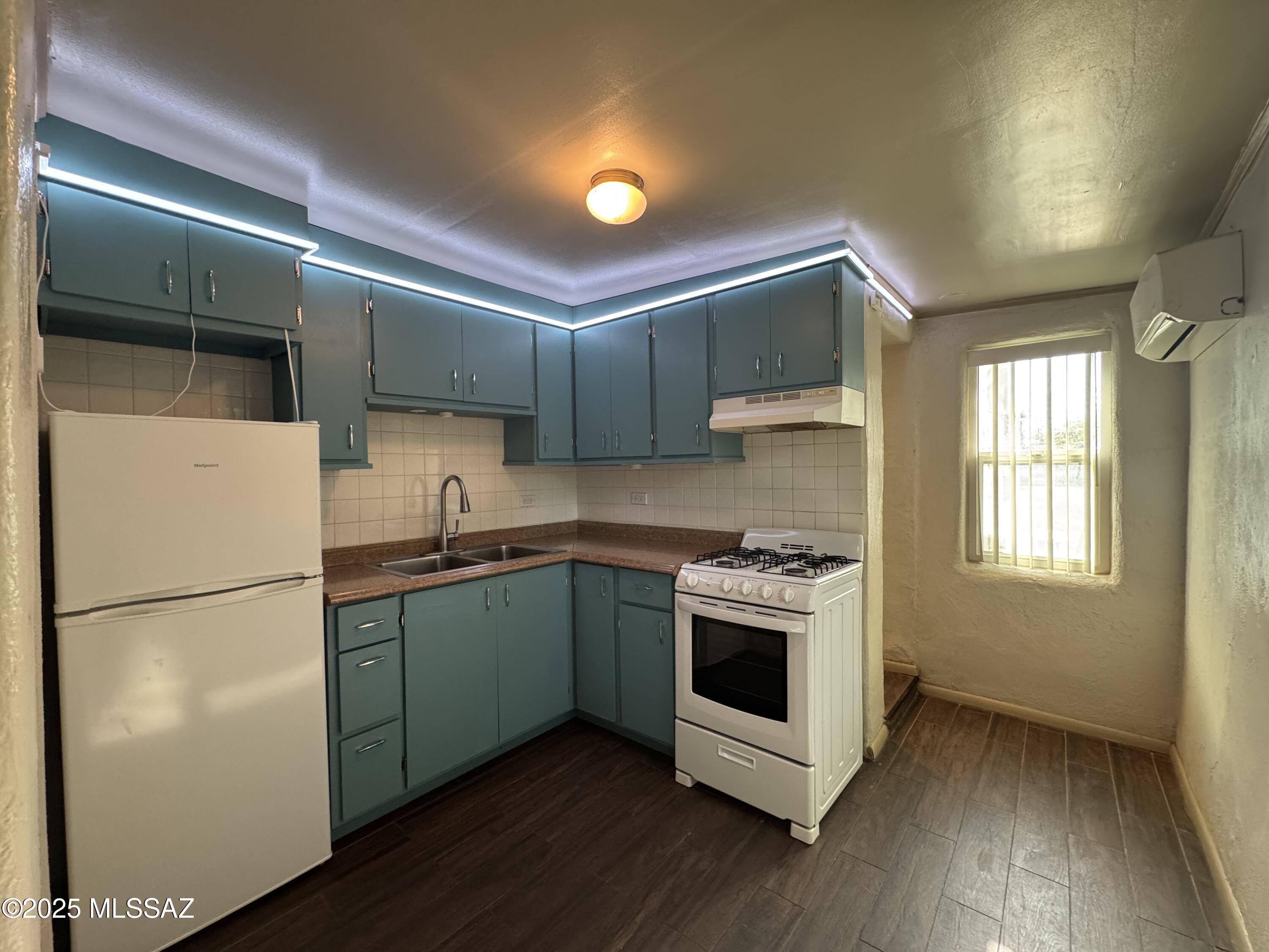 Samos Subdivision Amended - Residential Lease