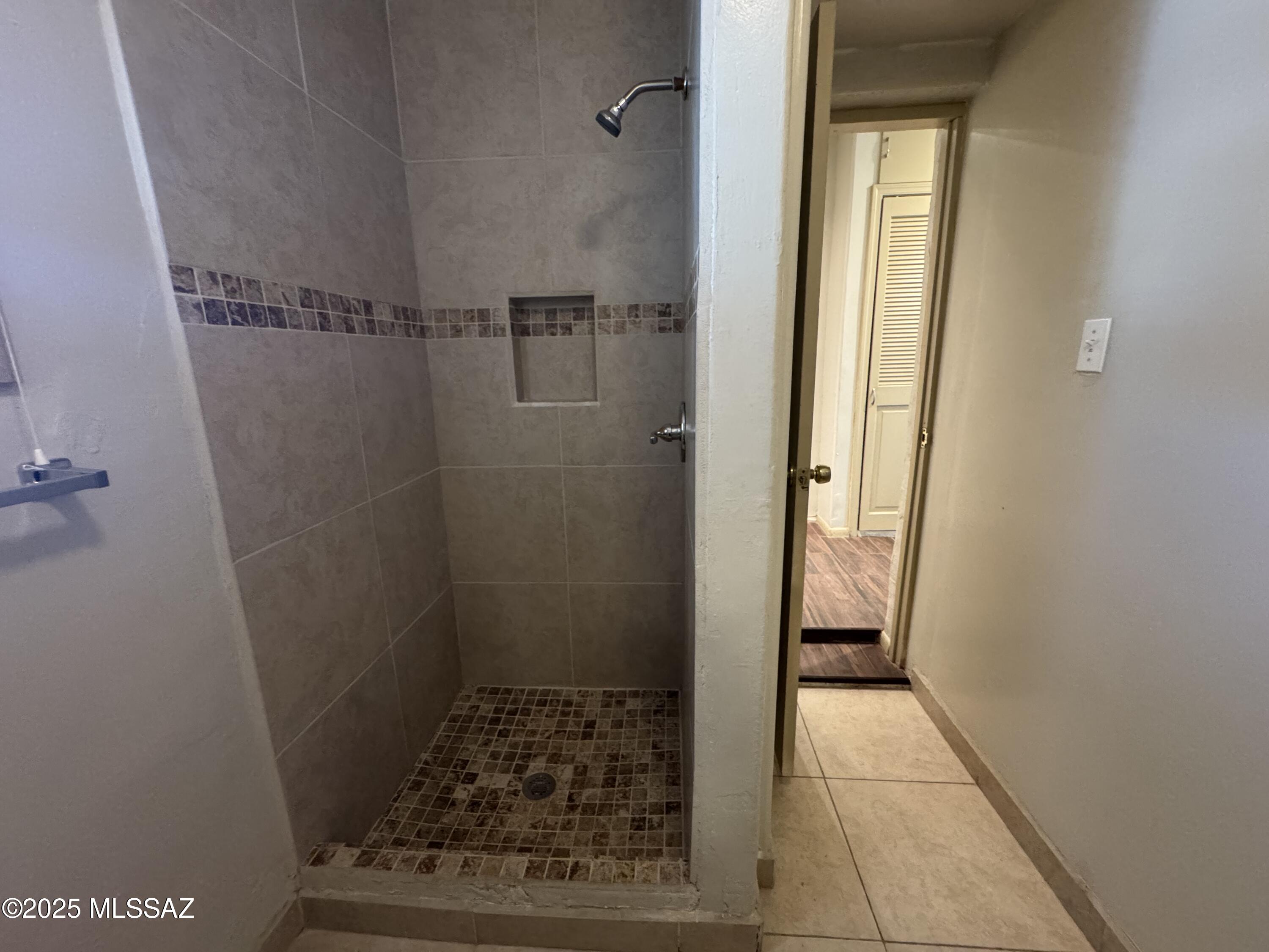 Samos Subdivision Amended - Residential Lease