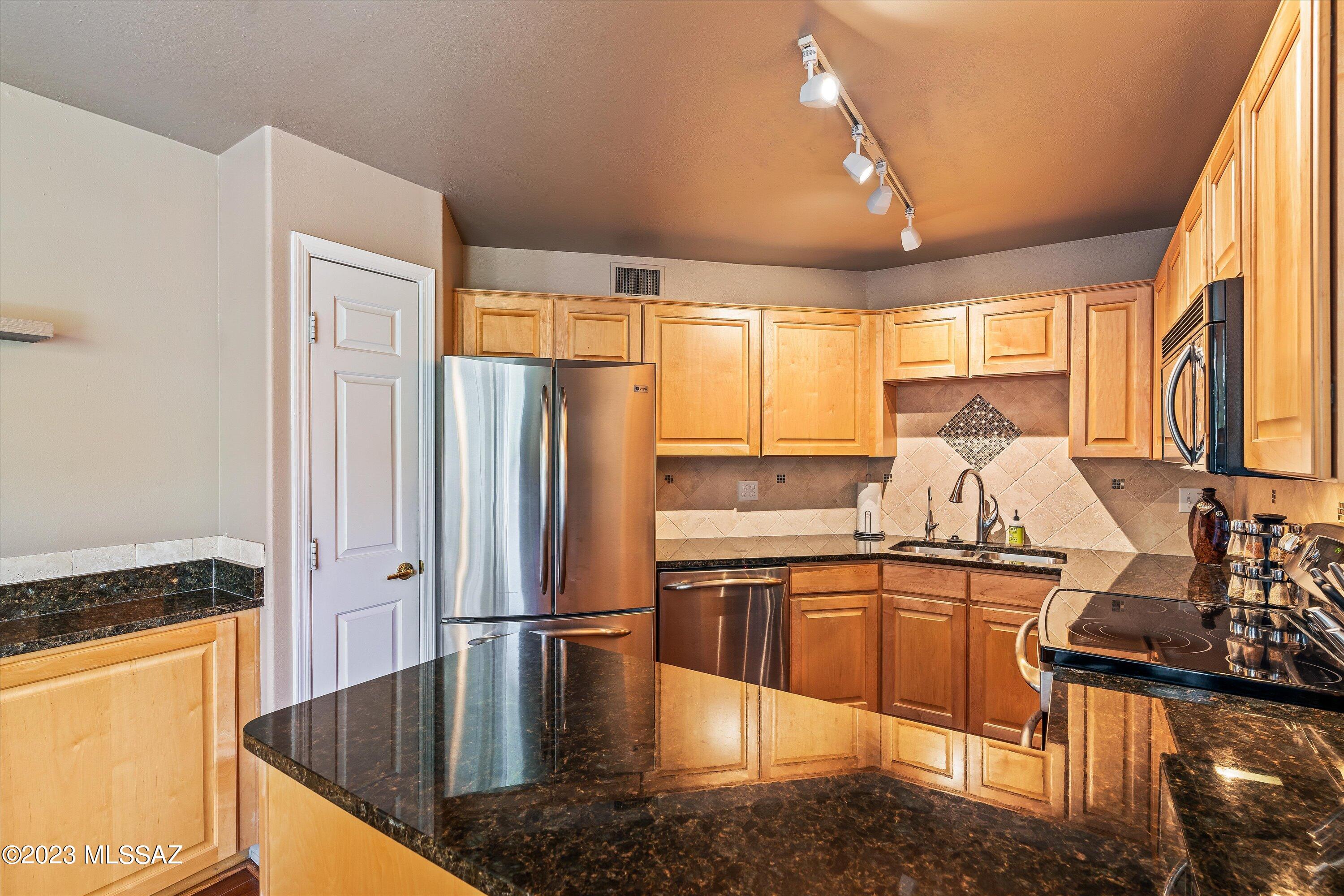 Canyon View At Ventana Condominium (1-264) - Residential