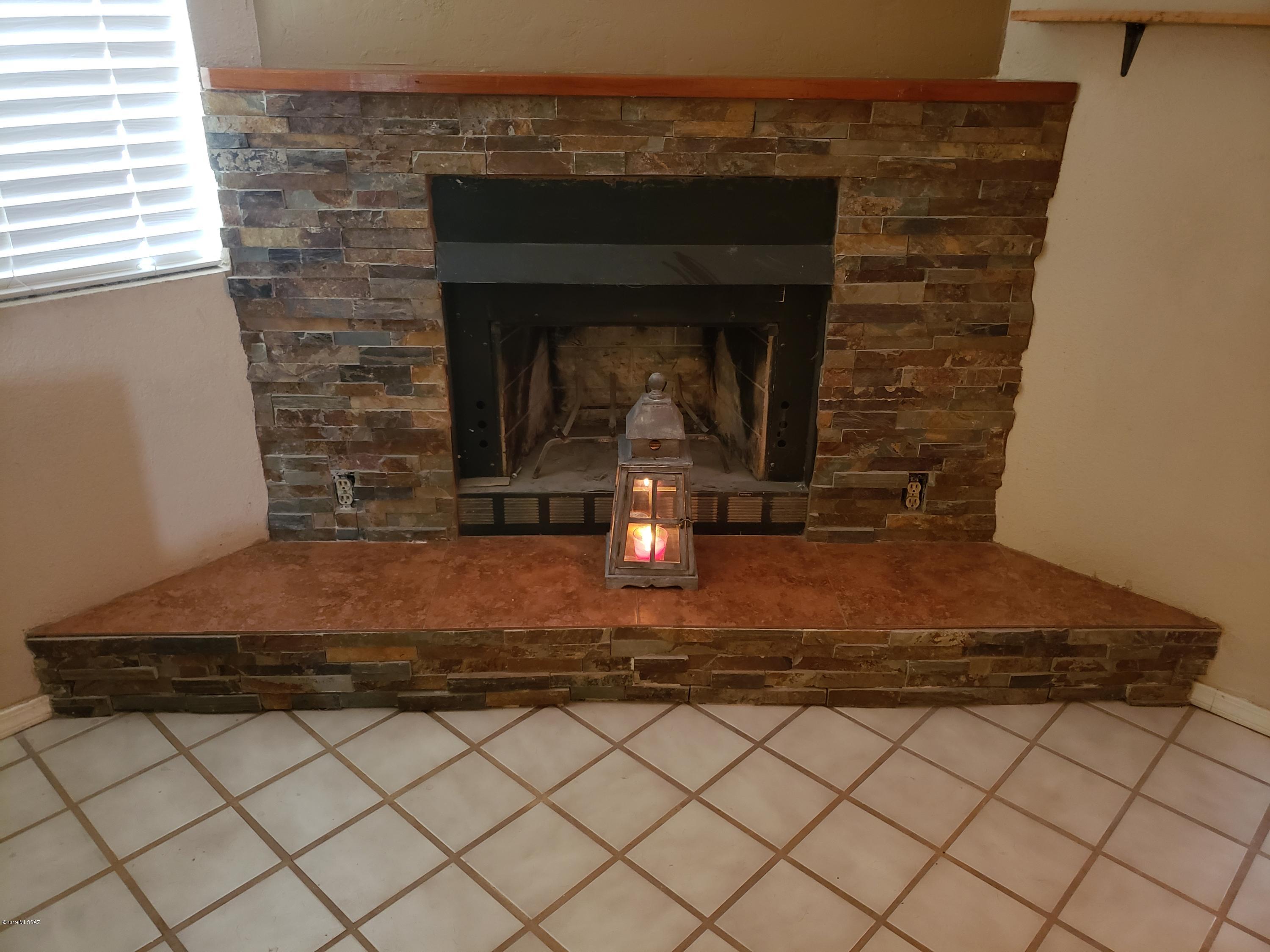 Miracle Mile Manor - Residential