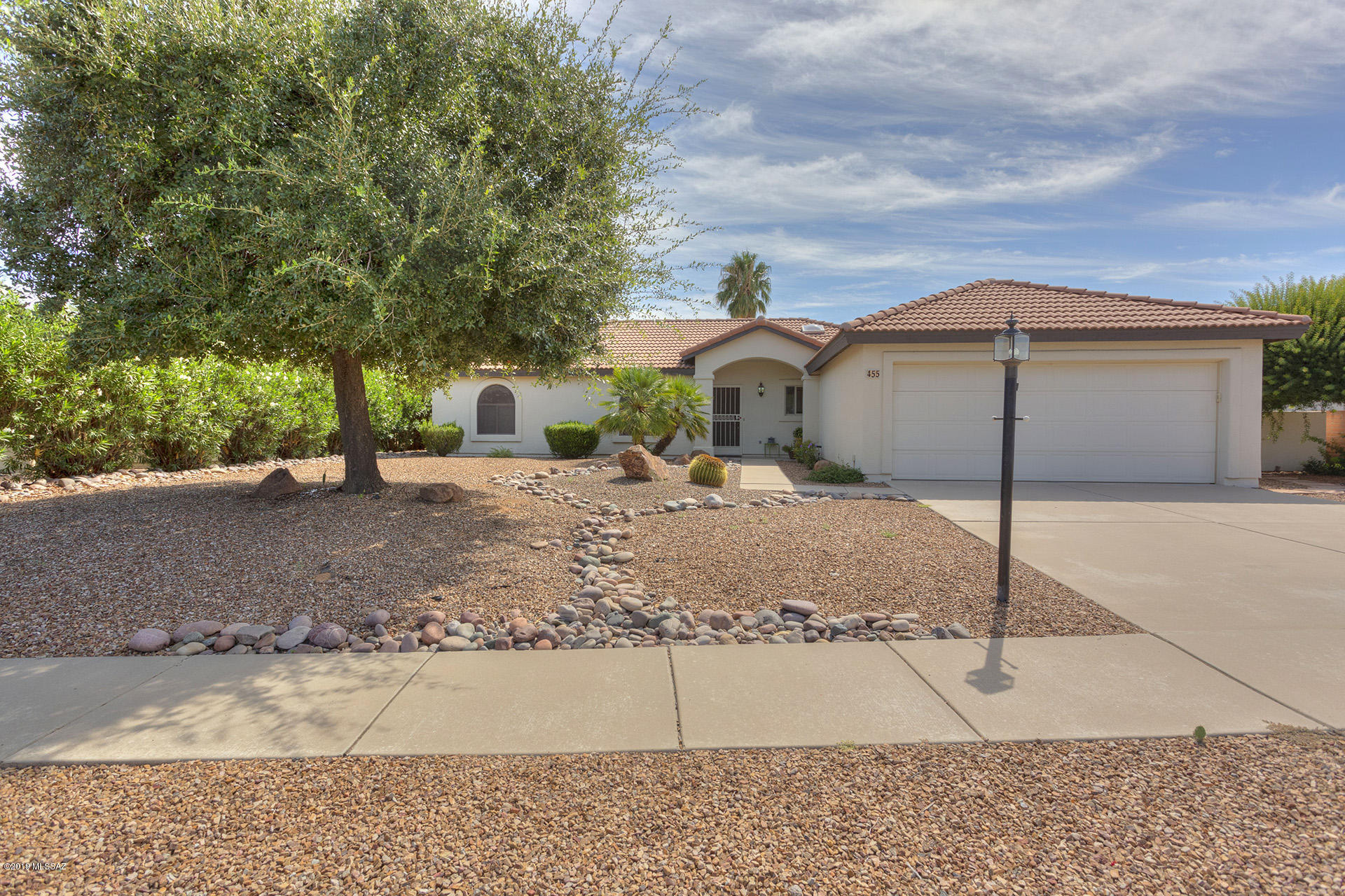 Great location on cul-de-sac, featuring 3 bedrooms or 2 and a den. Large storage room in garage plus utility sink and cabinet. Nice large patio with nice views and gas stub for BBQ. Master bath is large and good size walk in closet. Very well maintained home with great curb appeal and quiet location.